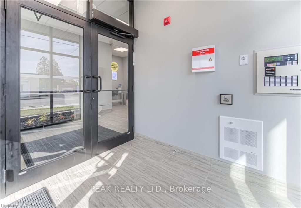 30 George Street S 406, Cambridge, ON N1S 2M4 photo 4