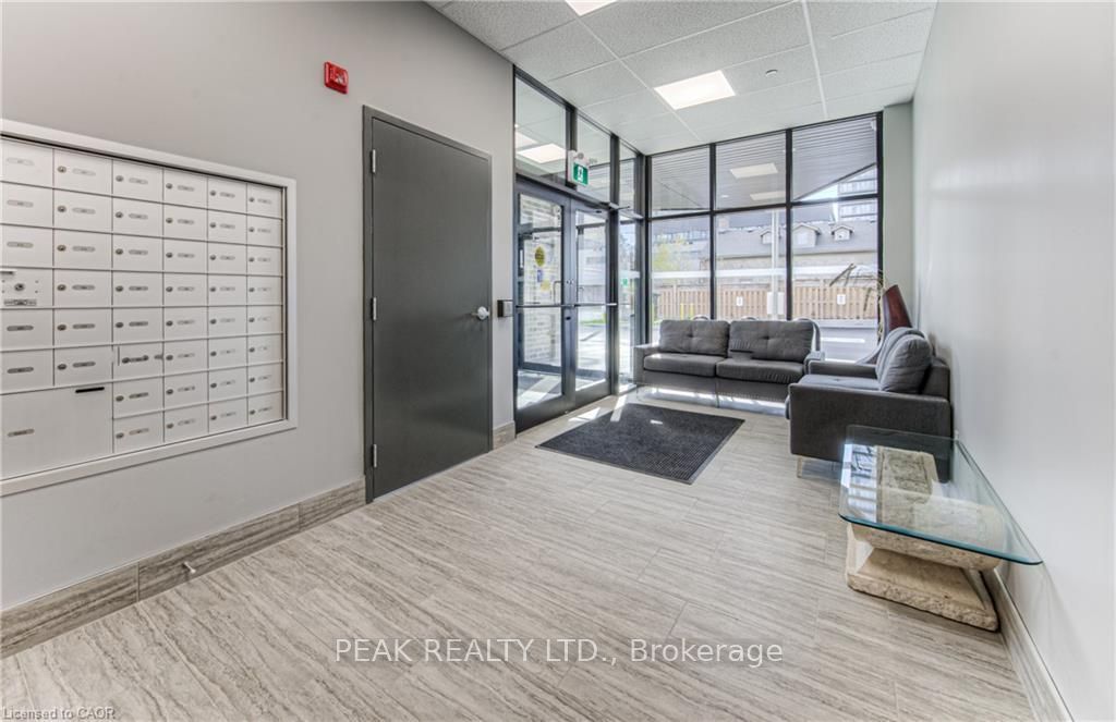 30 George Street S 406, Cambridge, ON N1S 2M4 photo 5