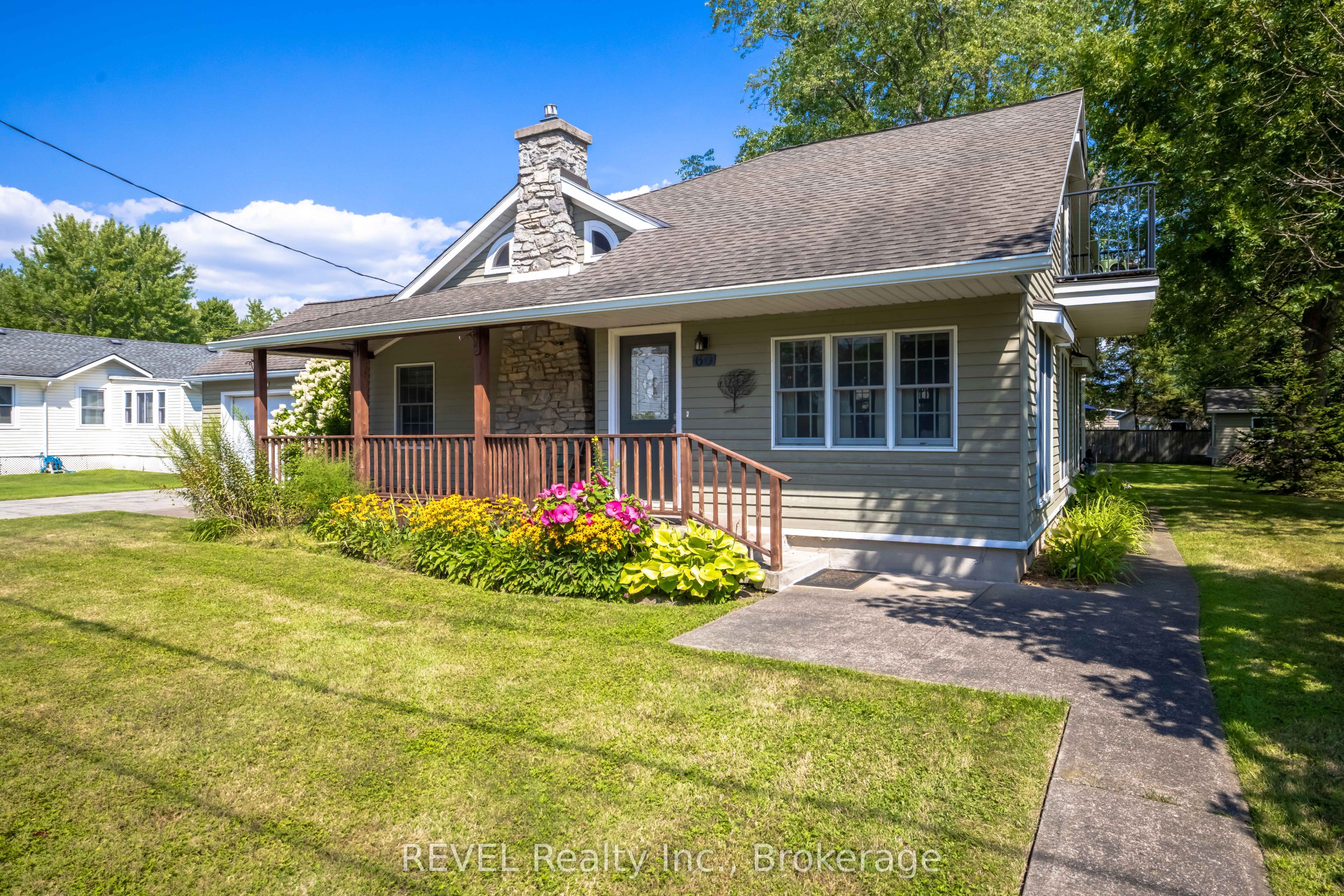 60 Bernard Avenue, Fort Erie, ON L0S 1N0 photo 4