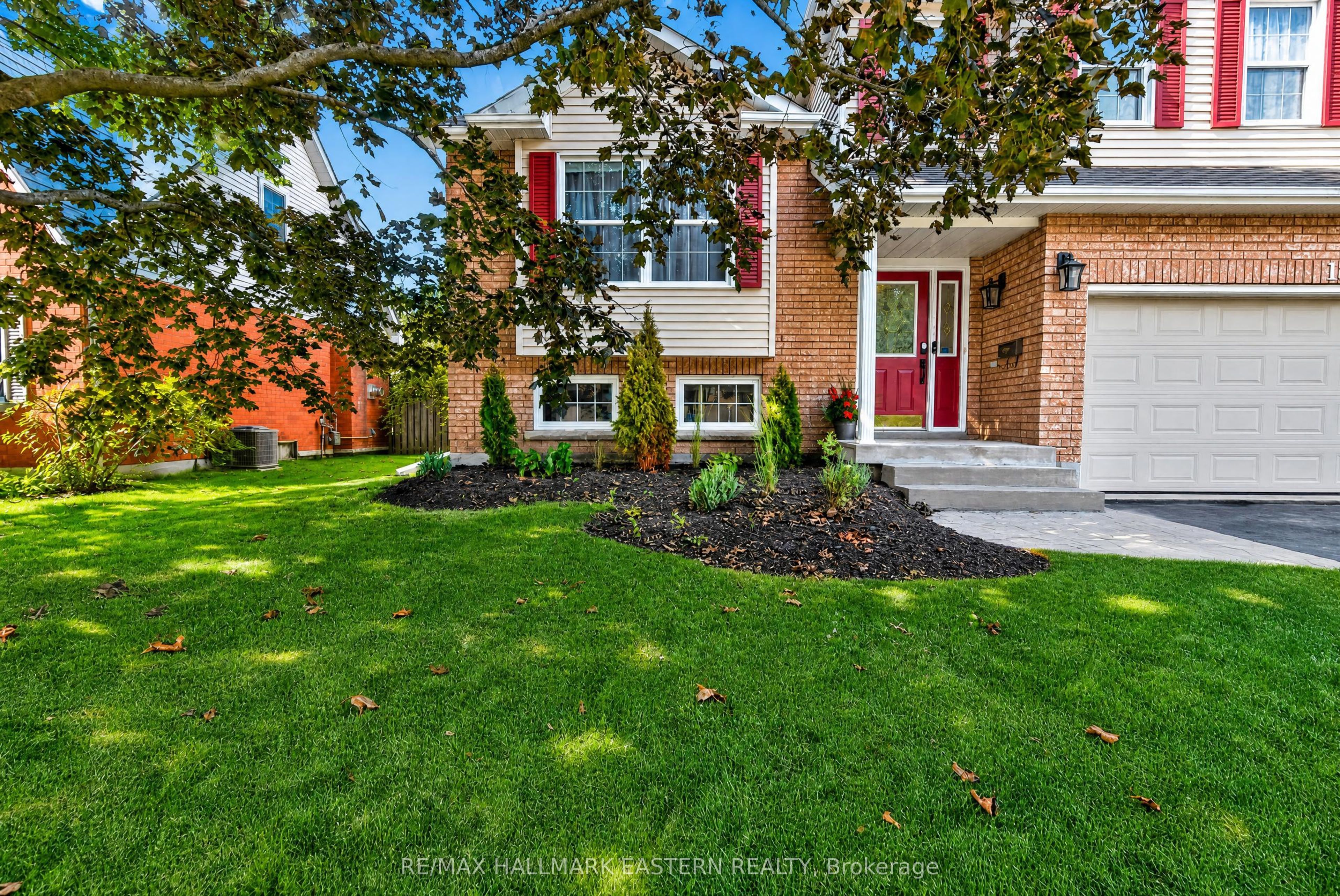 18 Hodgson Street, Port Hope, ON L1A 4G7 photo 2