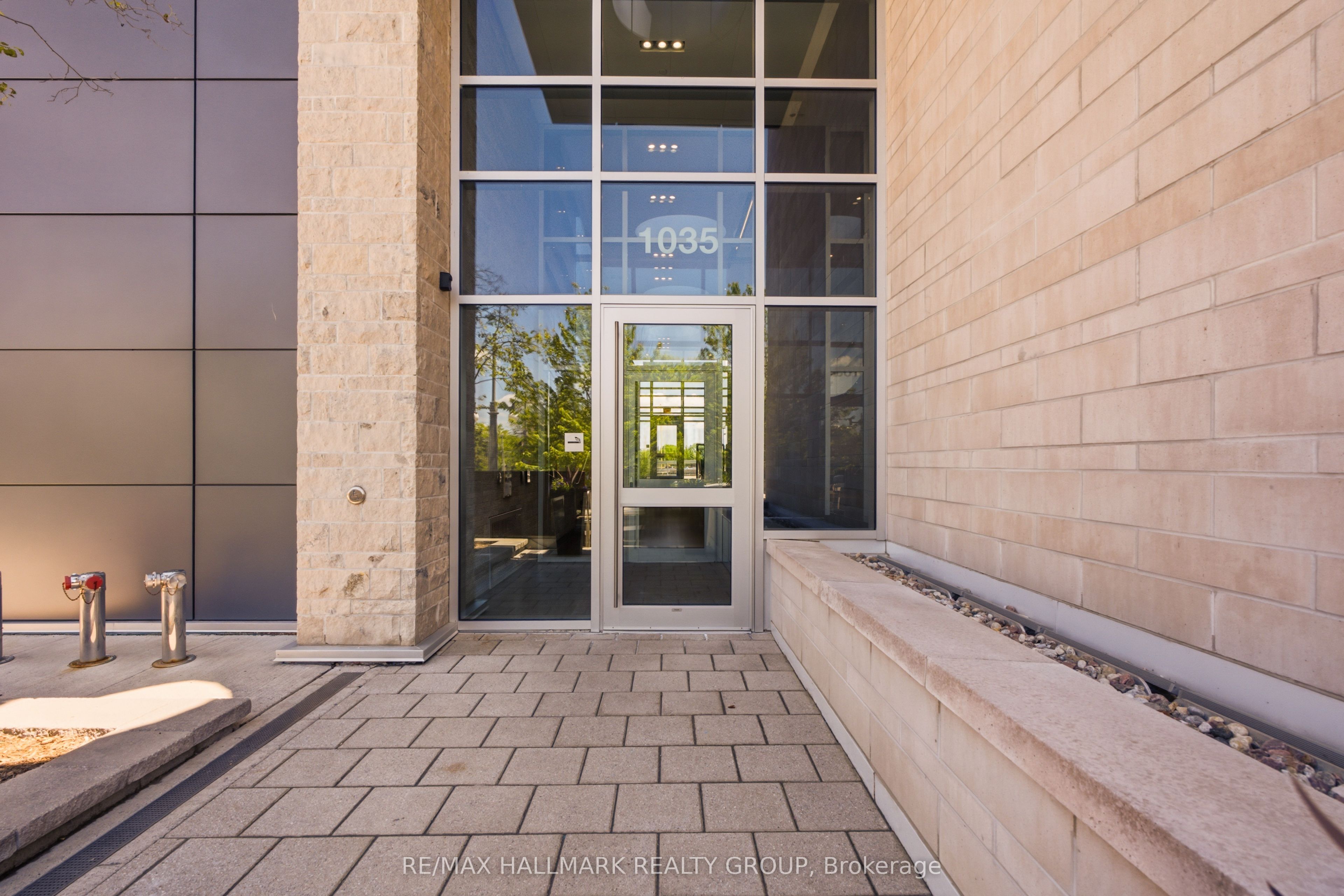 1035 Bank Street 1205, Glebe - Ottawa East and Area, ON K1S 5K3 photo 3