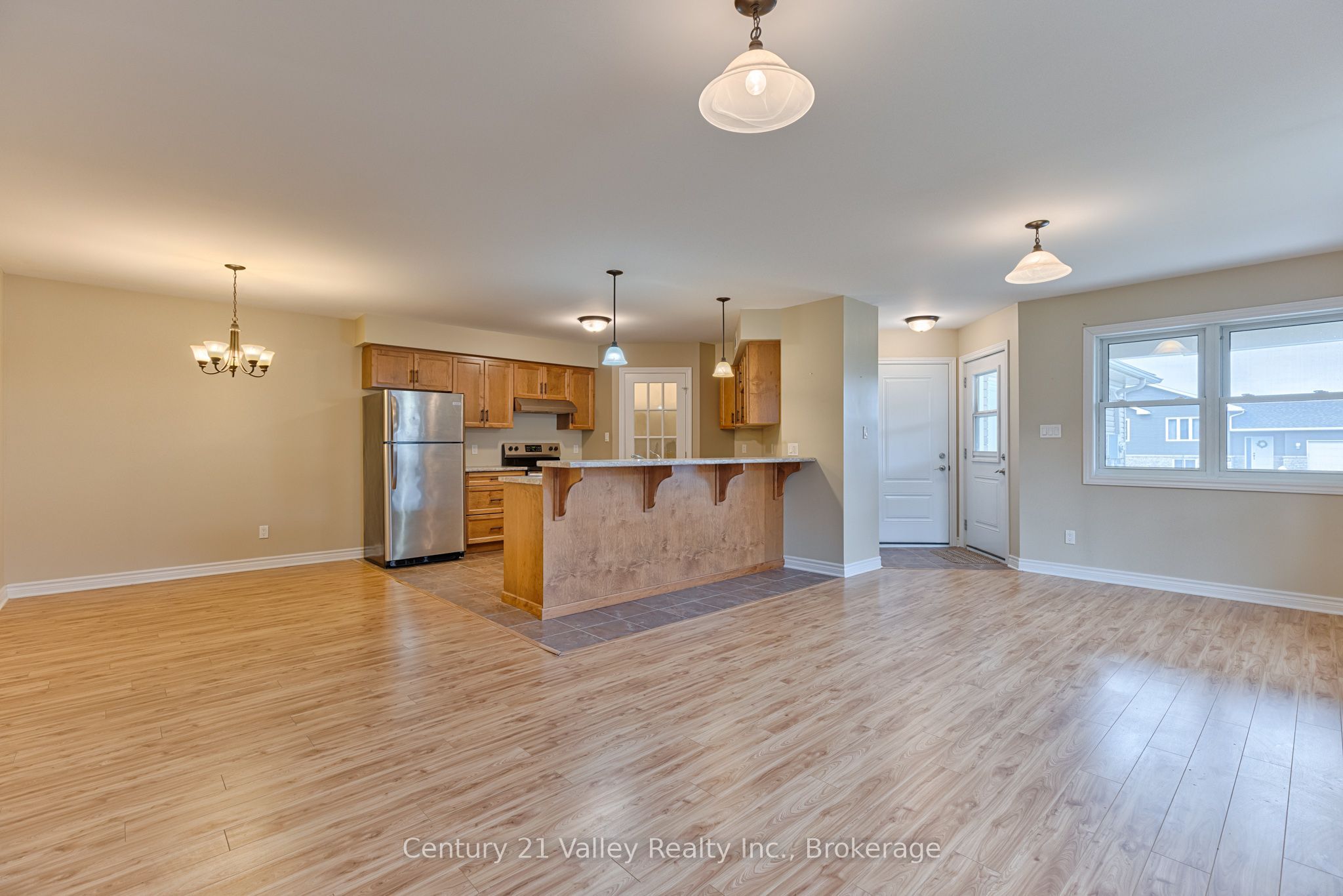 528B Wellington Street, Bonnechere Valley, ON K0J 1T0 photo 2