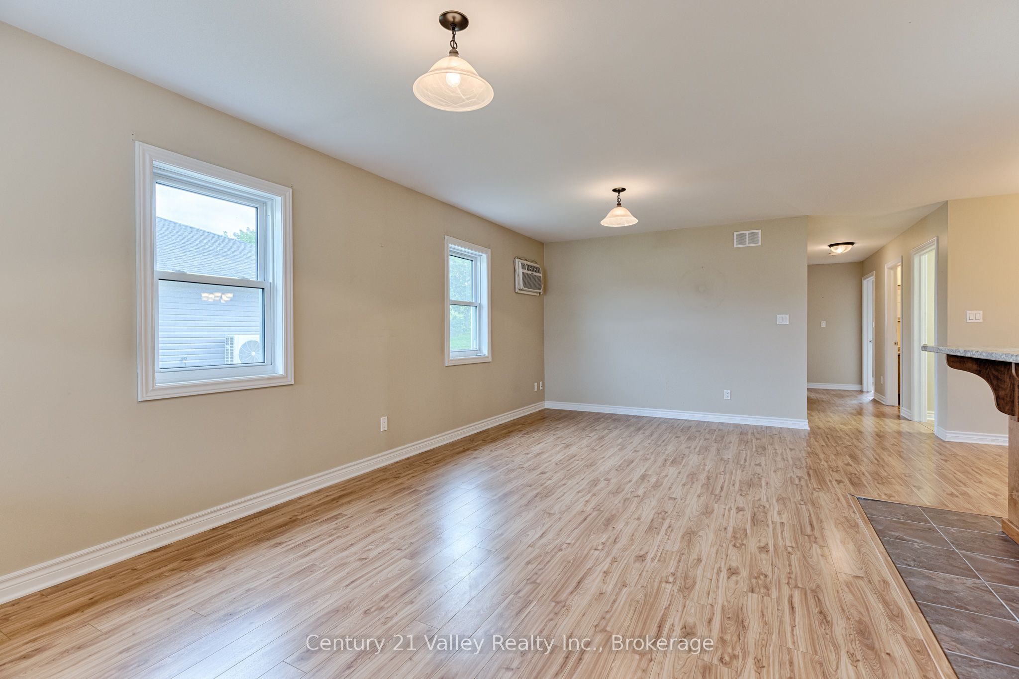528B Wellington Street, Bonnechere Valley, ON K0J 1T0 photo 3