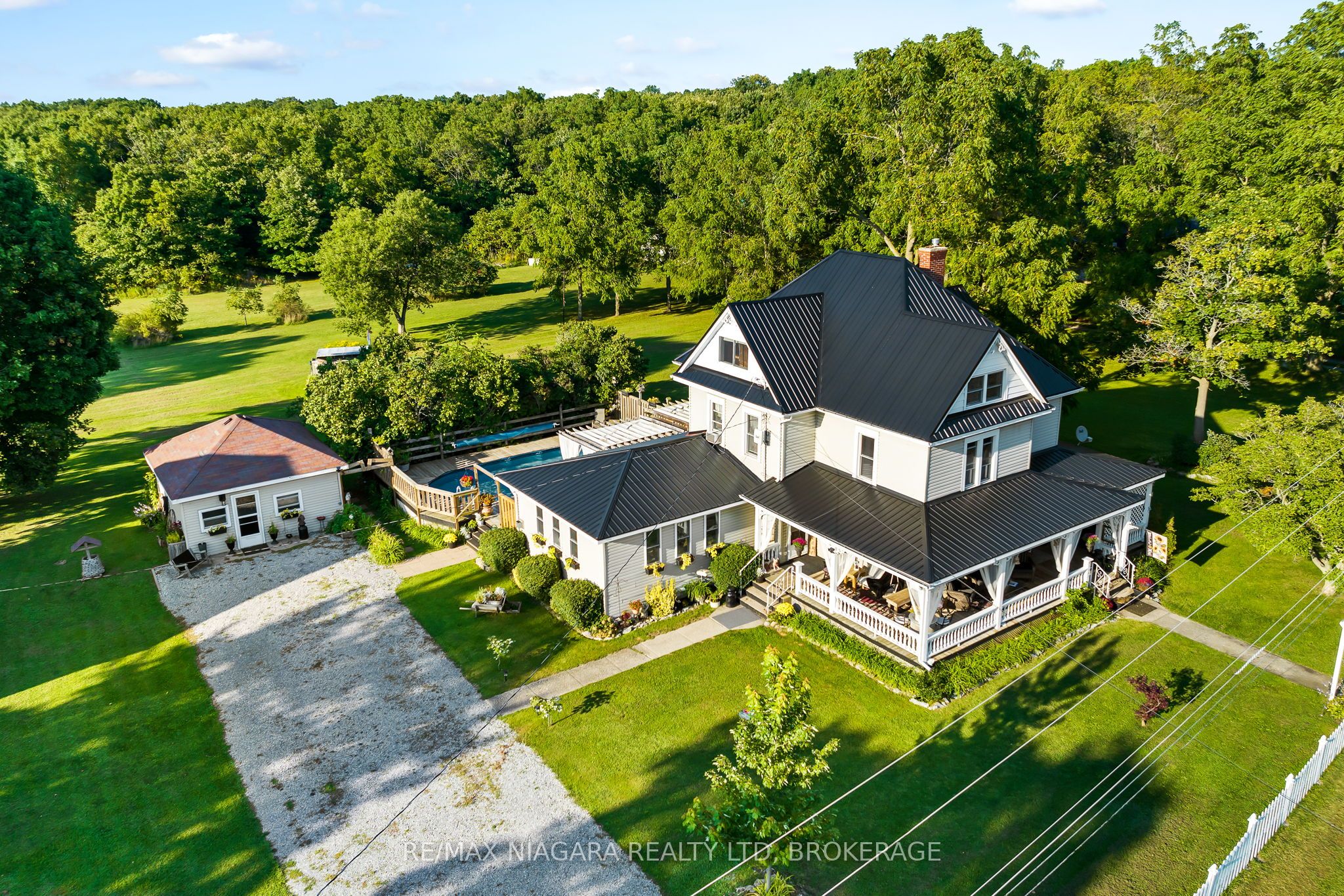 11562 Lakeshore Road, Wainfleet, ON L3K 5V4