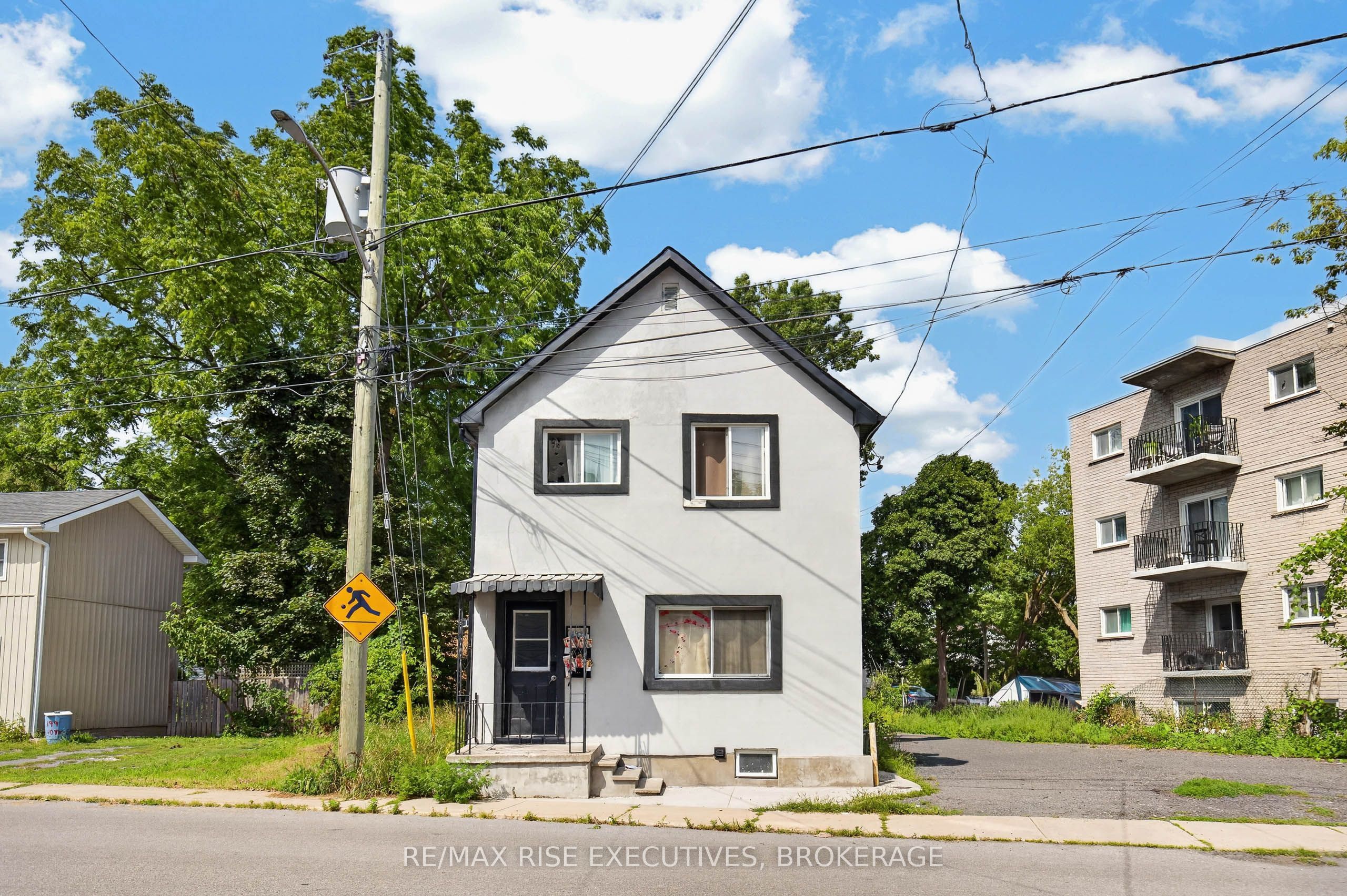 193 York Street, Kingston, ON K7K 1R5 photo 3