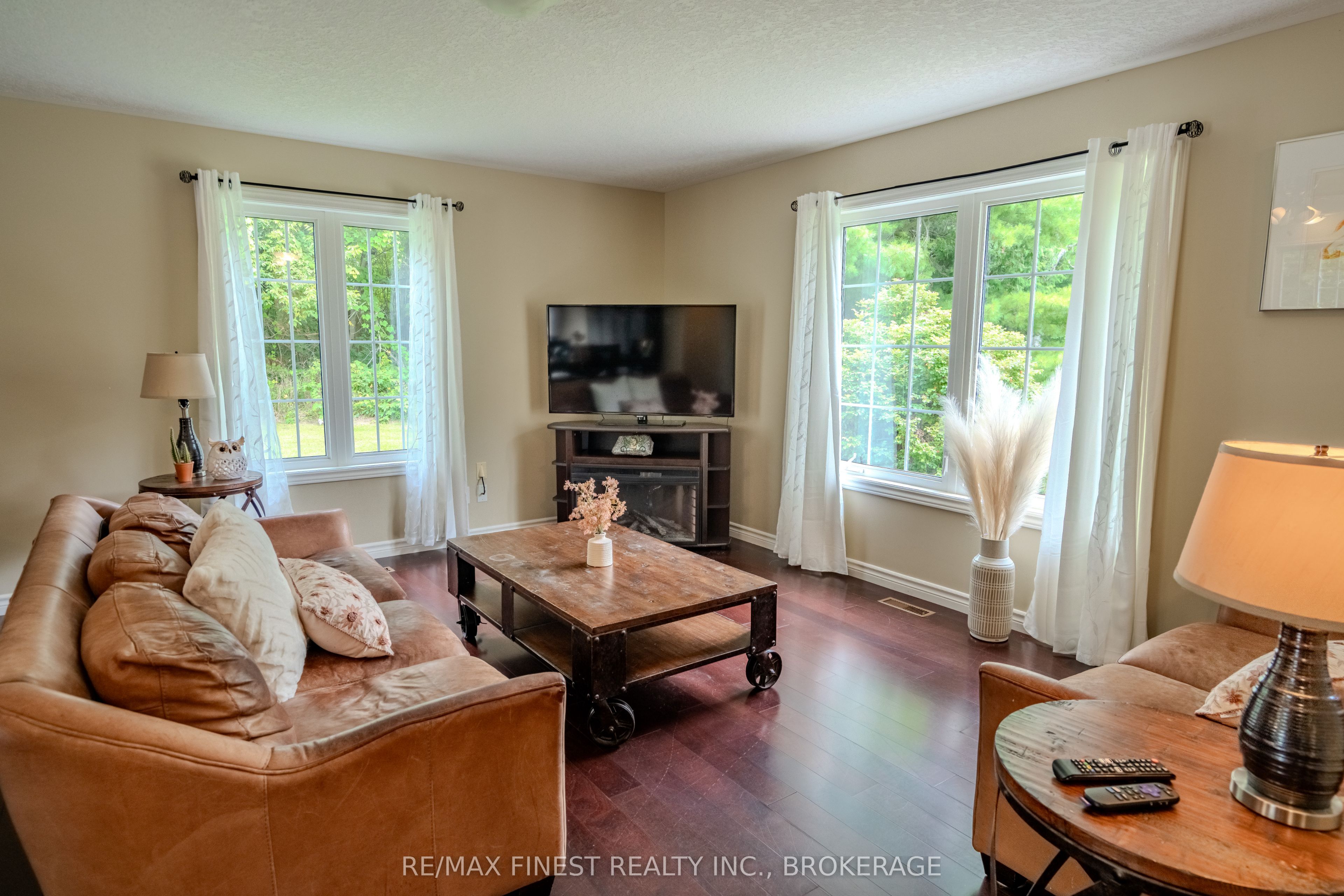 695 Westport Road, Frontenac, ON K0H 1T0 photo 5
