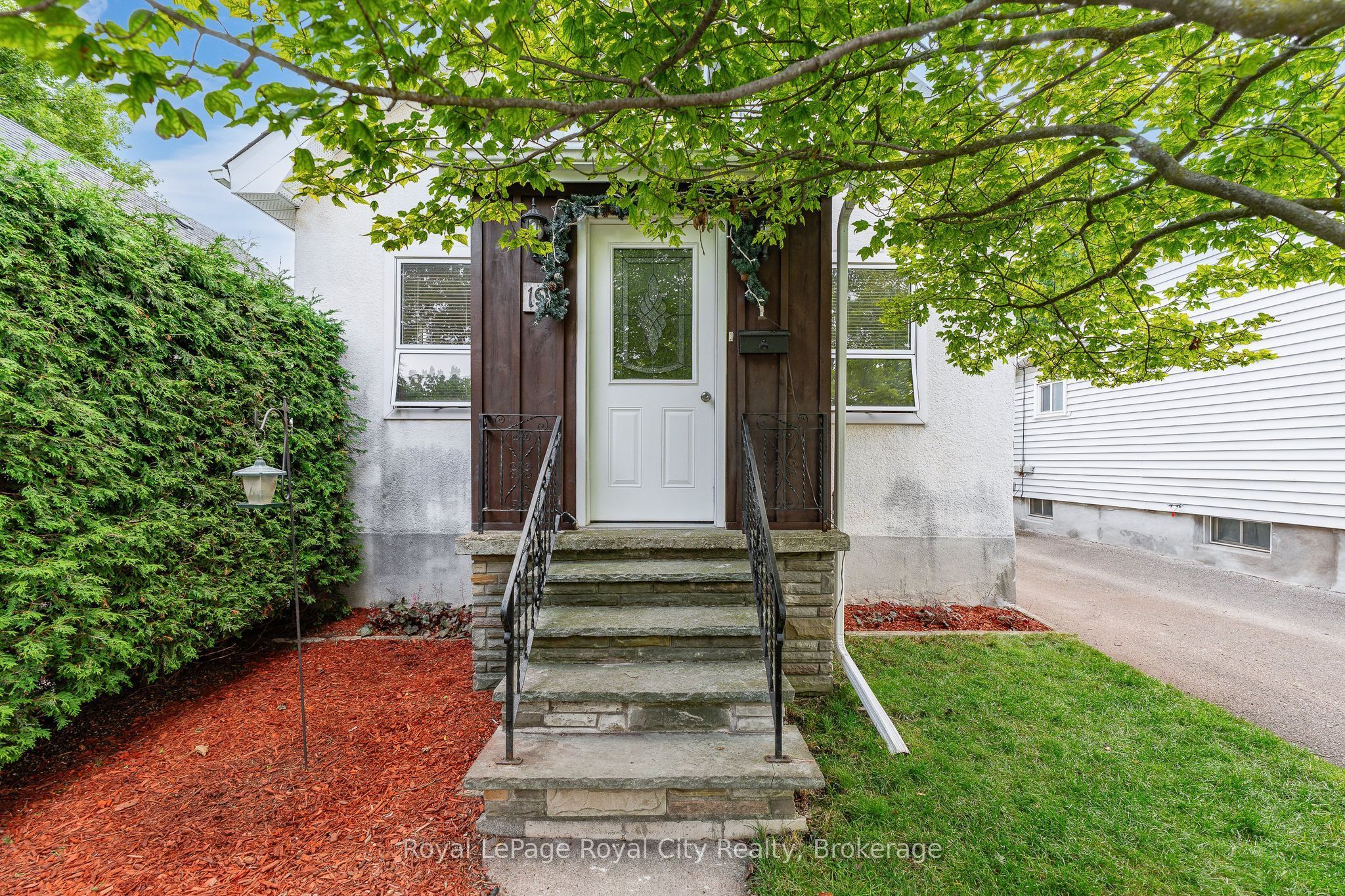 19 Walter Street, Guelph, ON N1E 5N9 photo 4