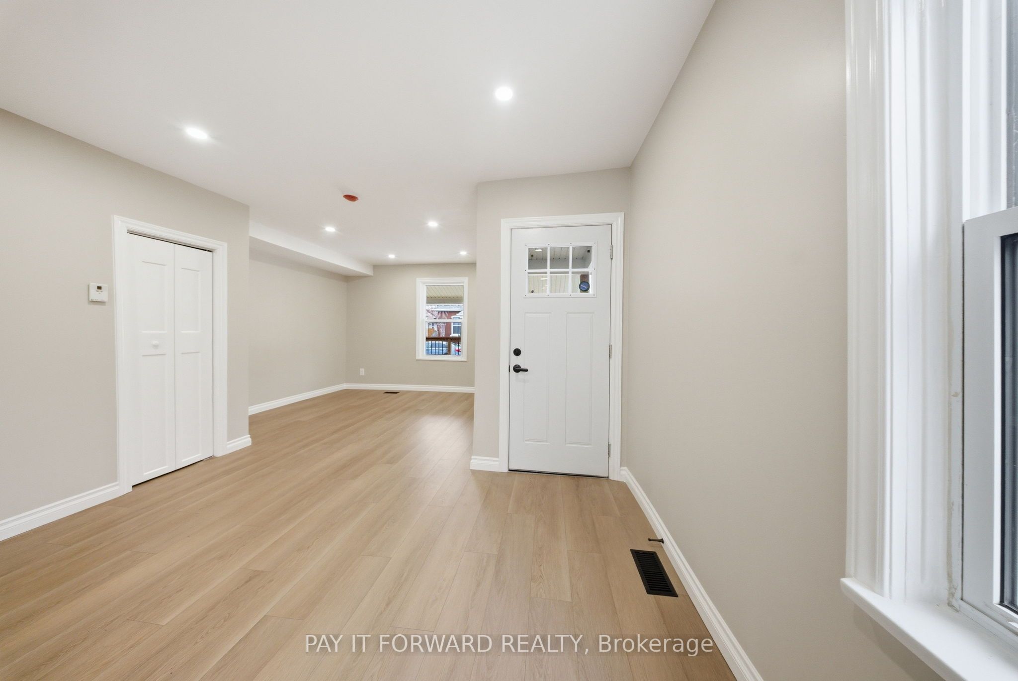 17 Able Avenue, Brantford, ON N3S 2Y4 photo 3