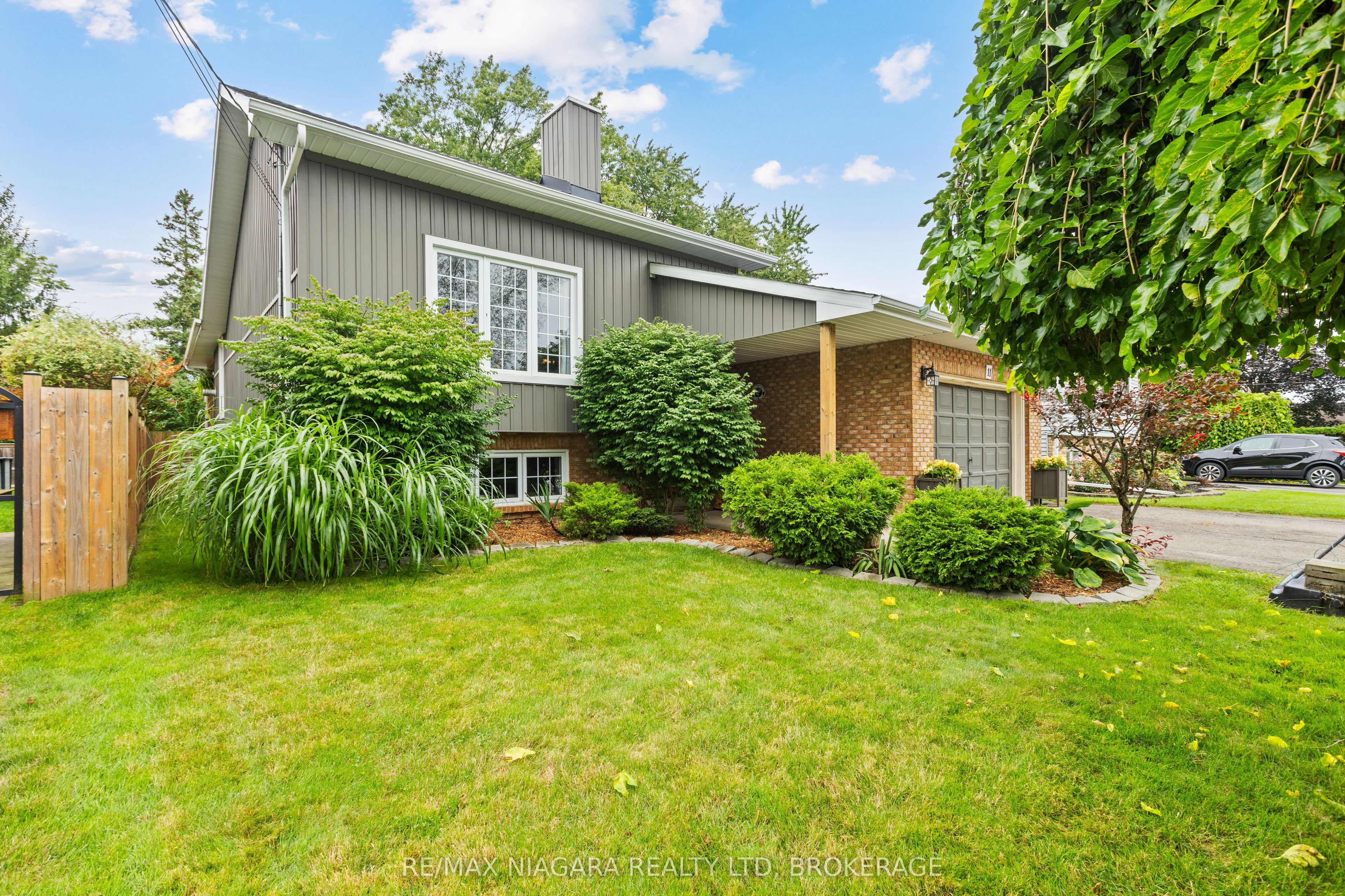 11 Northhaven Road, Welland, ON L3C 1W9