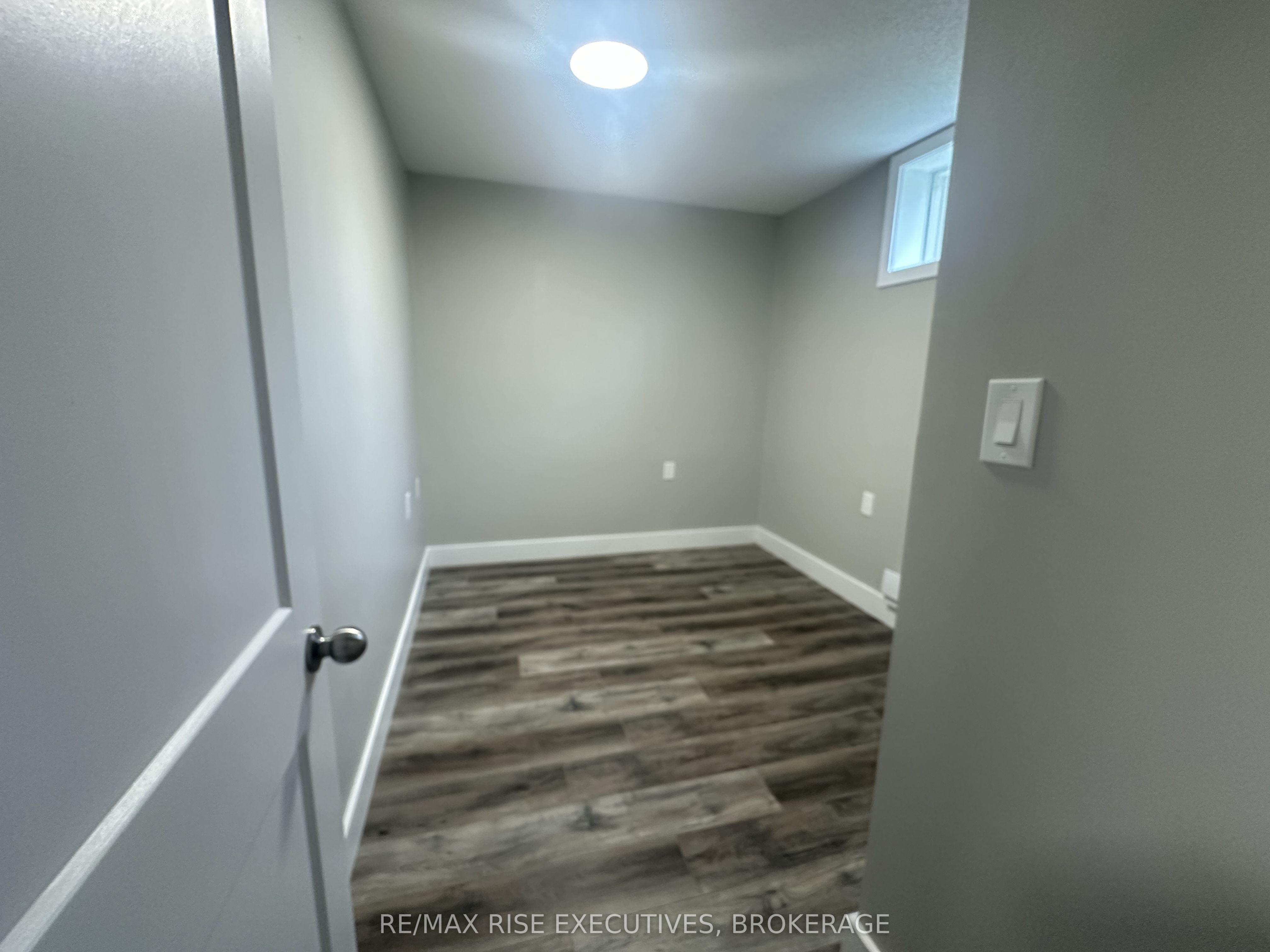 565 Emma Street 3, Gananoque, ON K7G 2Y6 photo 4