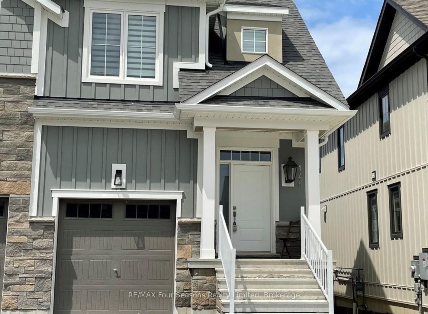 146 Sycamore Street, Blue Mountains, ON L9Y 4E4