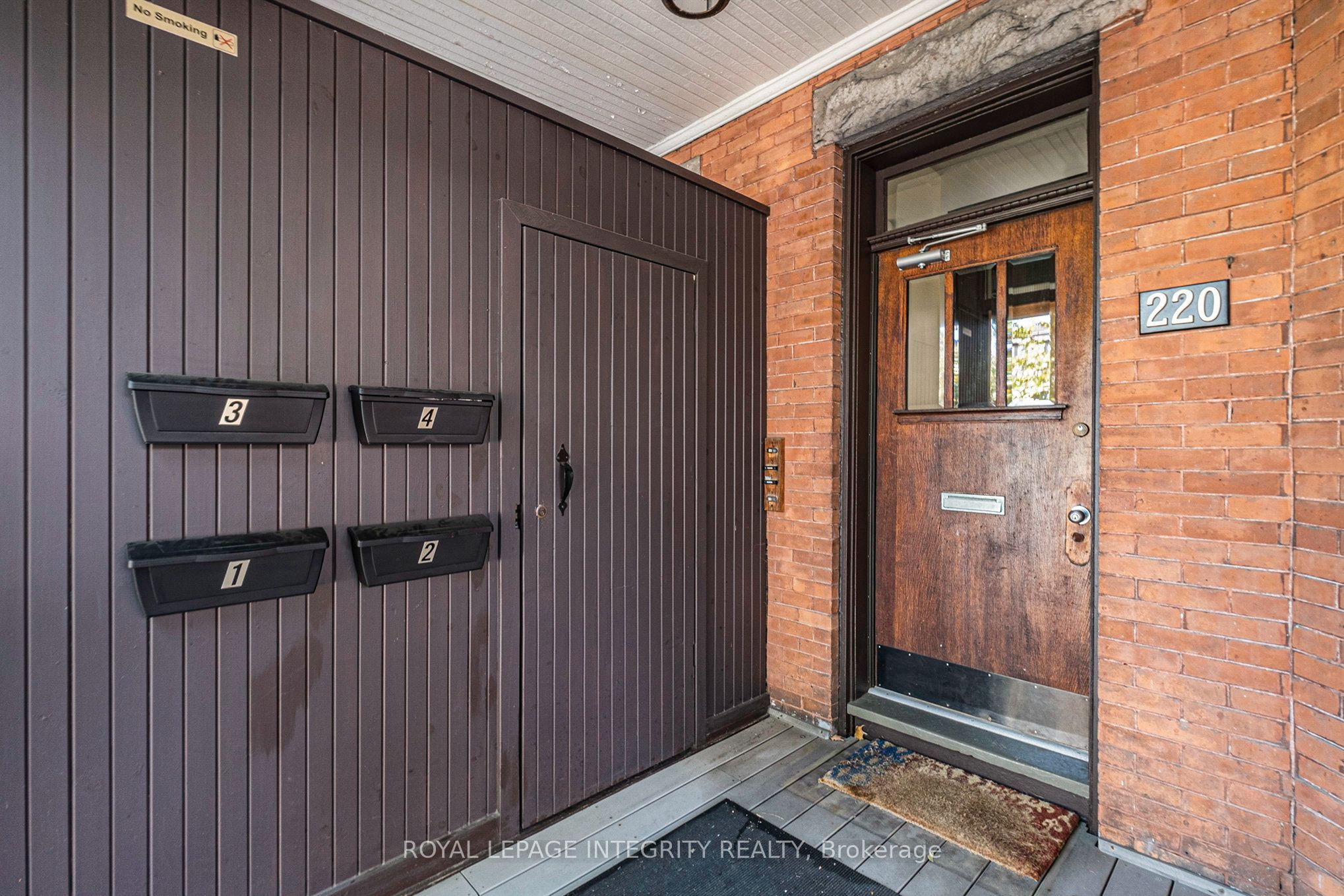 220 Powell Avenue 4, Glebe - Ottawa East and Area, ON K1S 2A5 photo 2