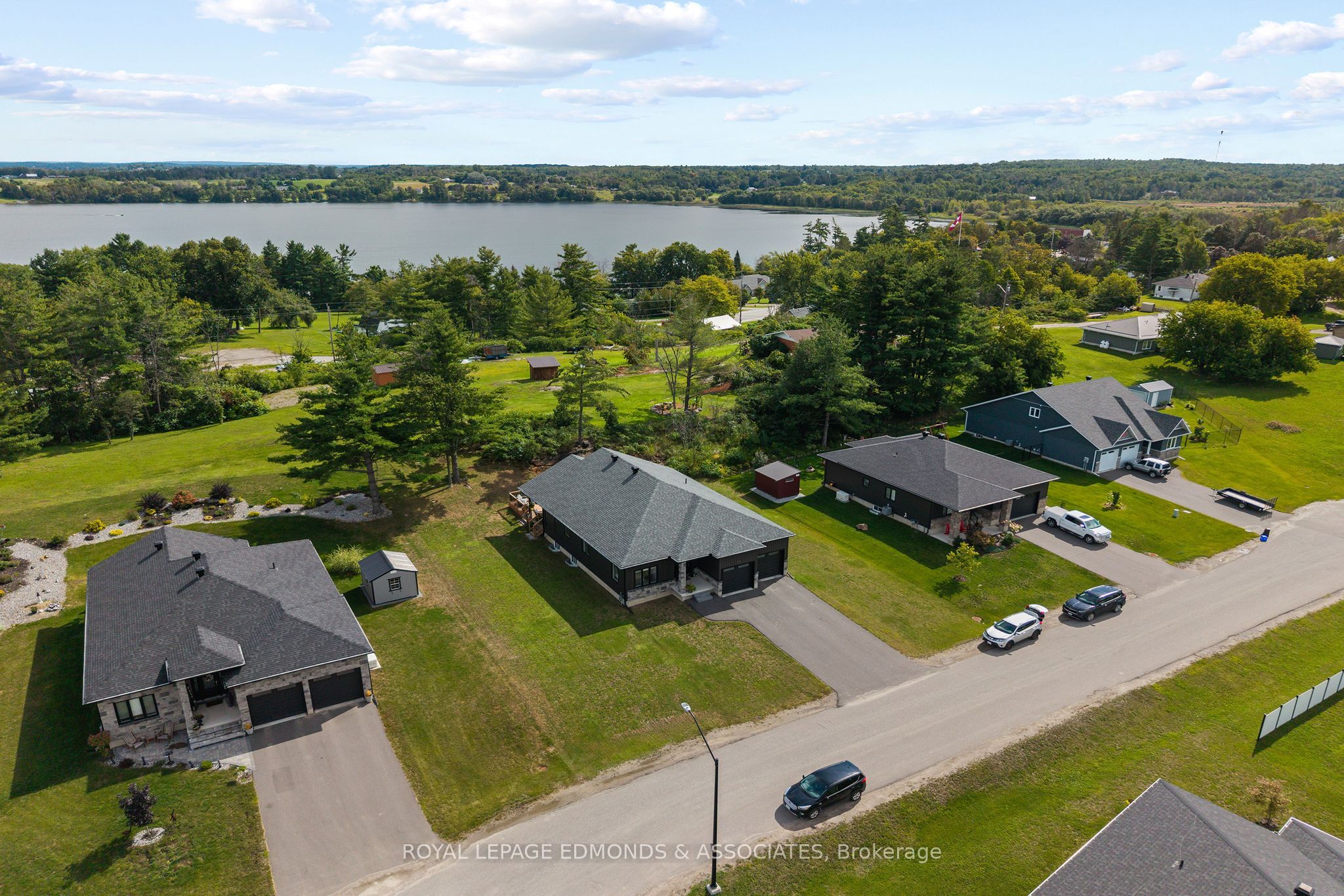 39 Morrison Drive, Whitewater Region, ON K0J 1K0 photo 2