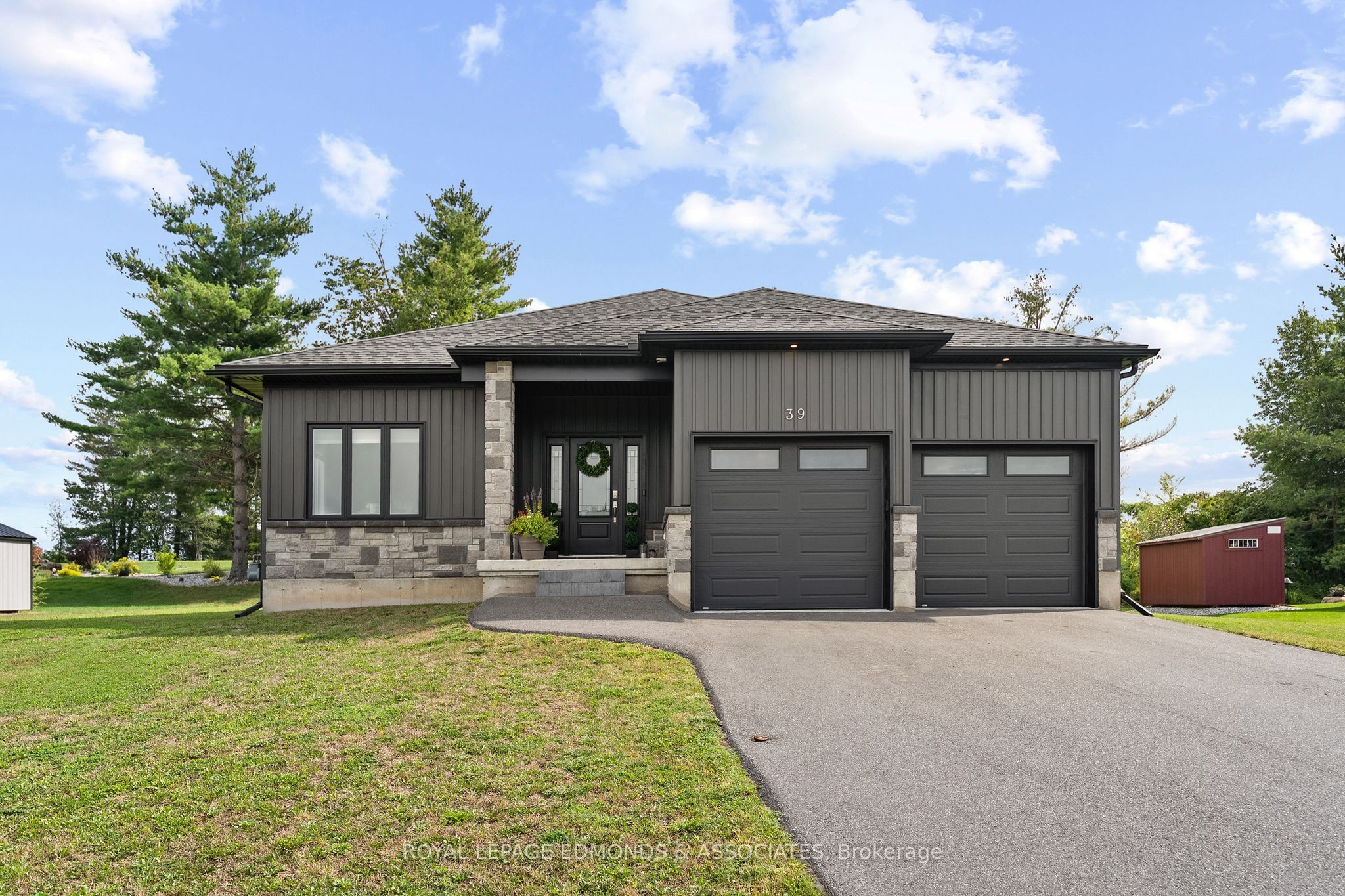 39 Morrison Drive, Whitewater Region, ON K0J 1K0 photo 3