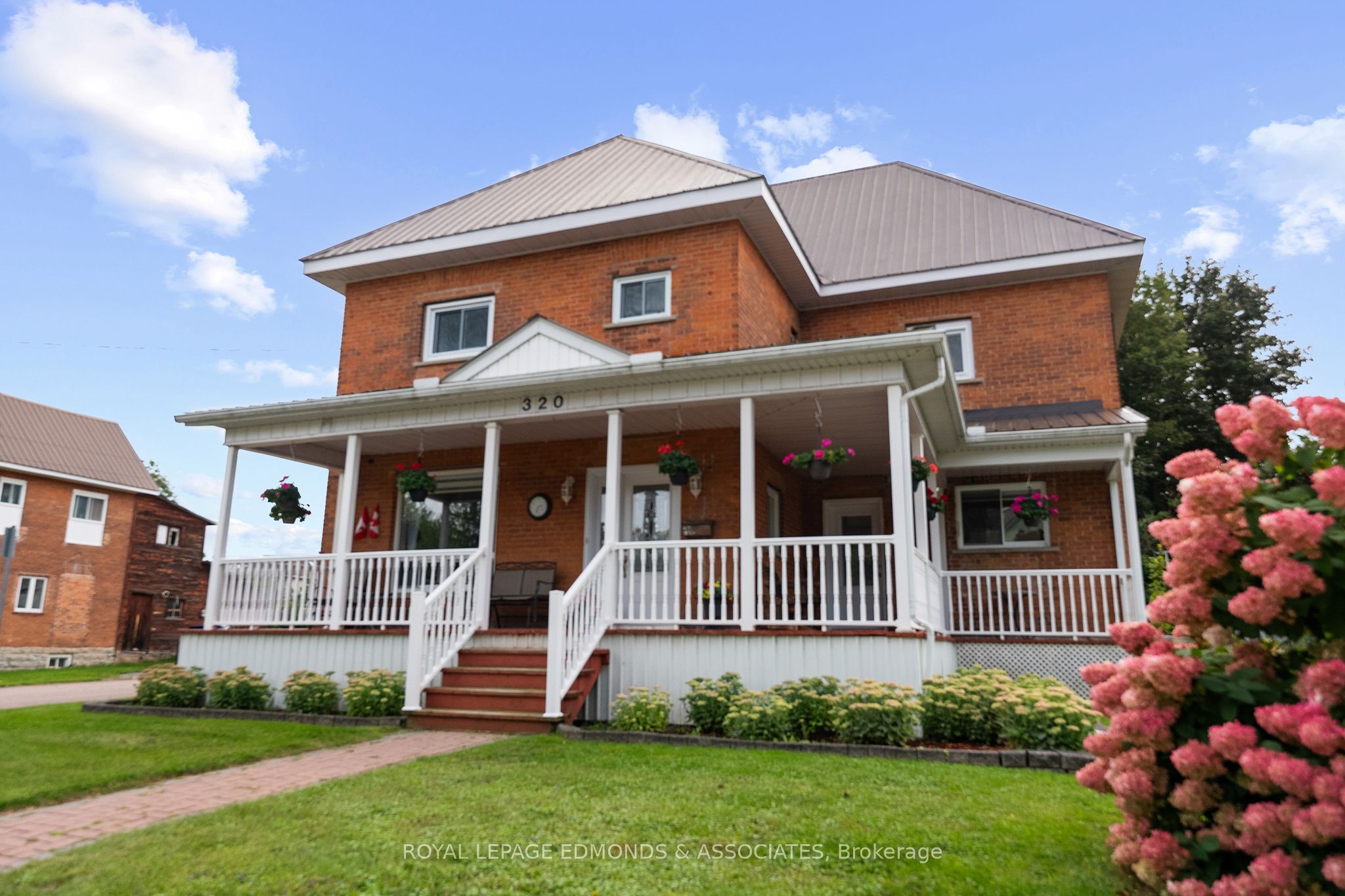 320 Alfred Street, Pembroke, ON K8A 3A6