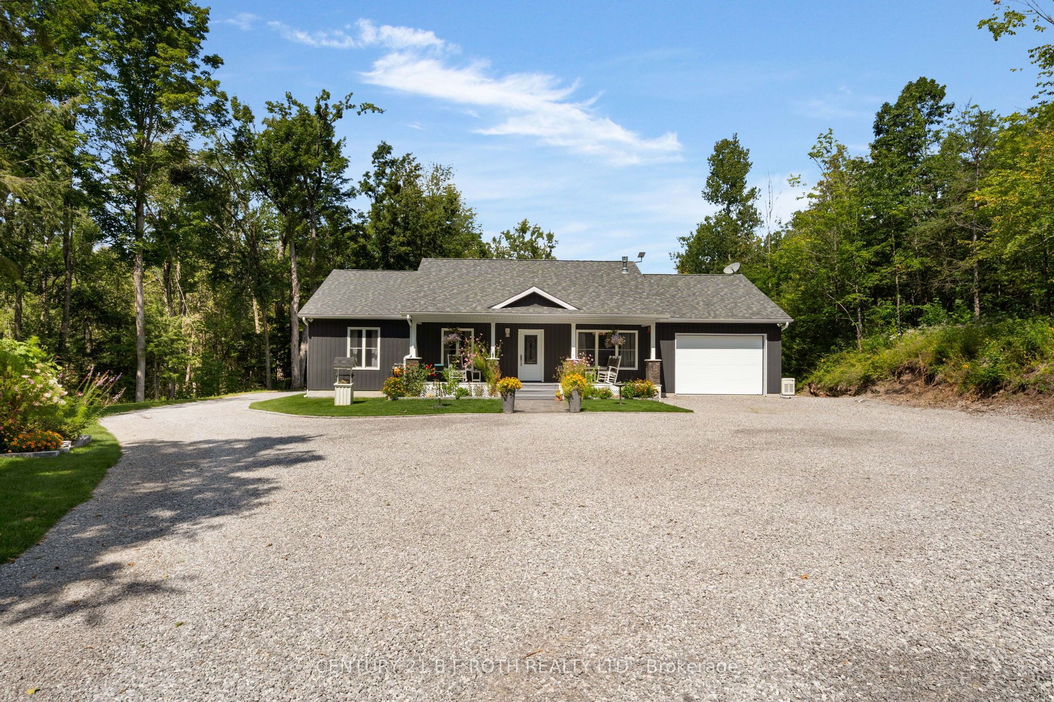 233 Northern Avenue, Trent Lakes, ON K0M 1A0 photo 2