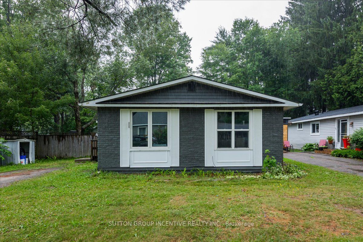 159 Toronto Street, Bracebridge, ON P1L 1J4 photo 2