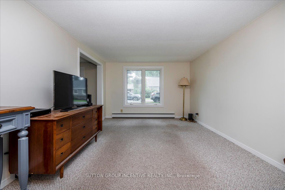 159 Toronto Street, Bracebridge, ON P1L 1J4 photo 5