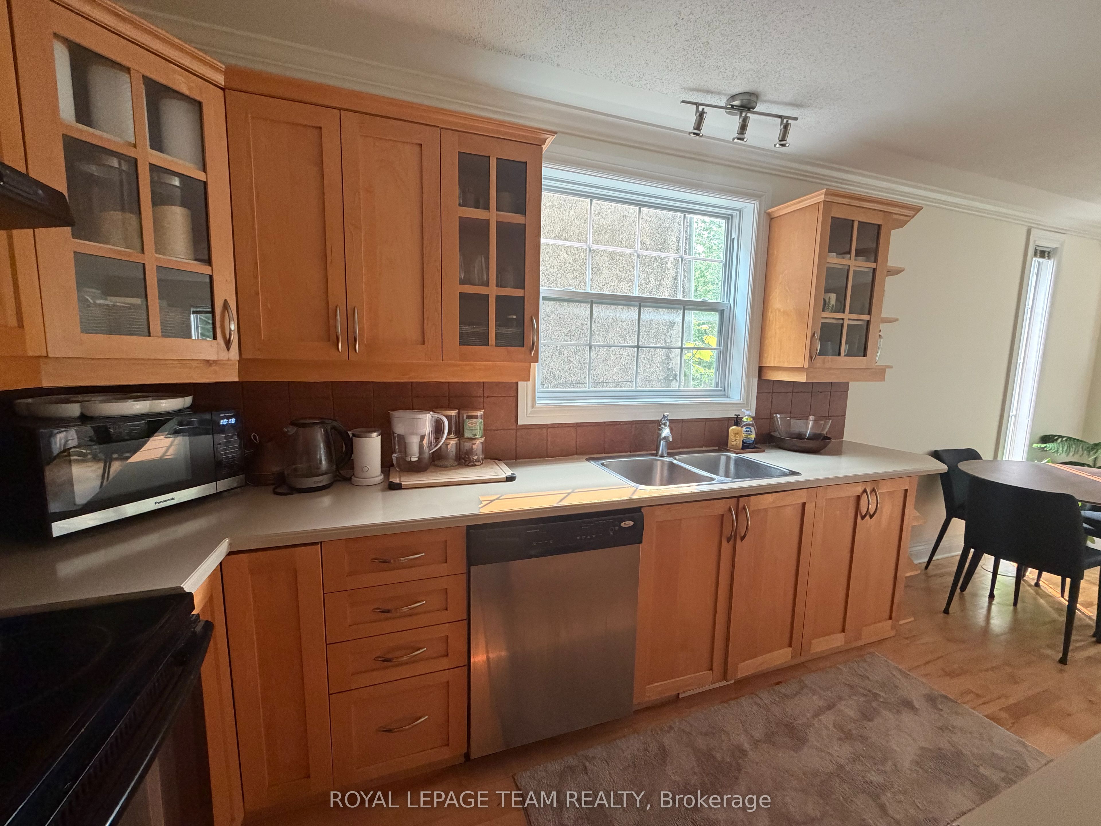 48 Ella Street, Glebe - Ottawa East and Area, ON K1S 2S4 photo 2