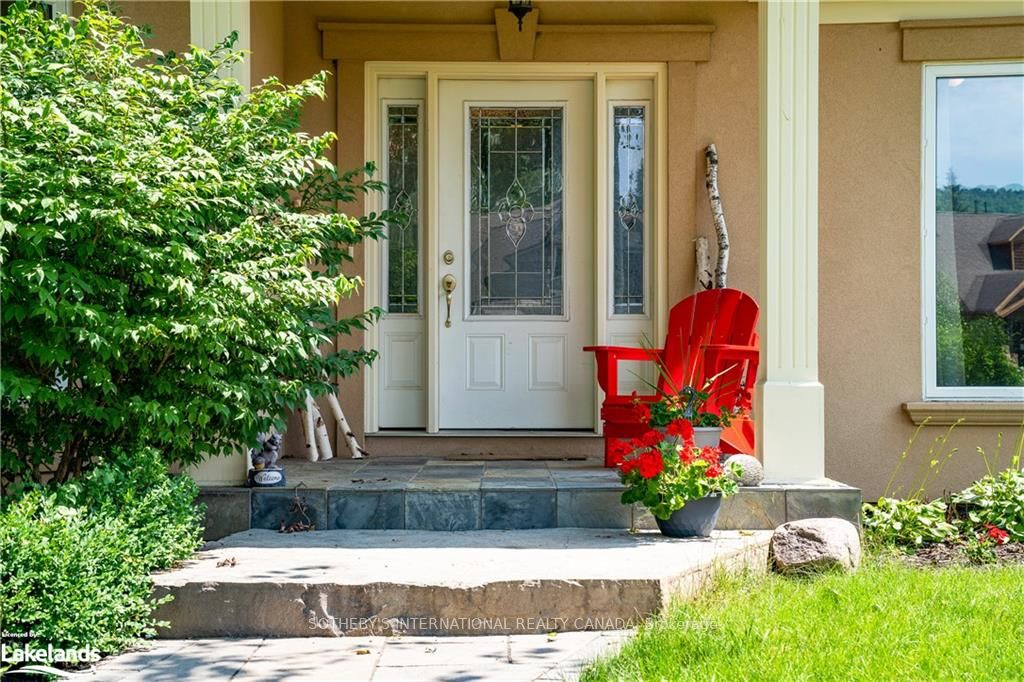 188 Brooker Boulevard, Blue Mountains, ON L9Y 0M2 photo 3