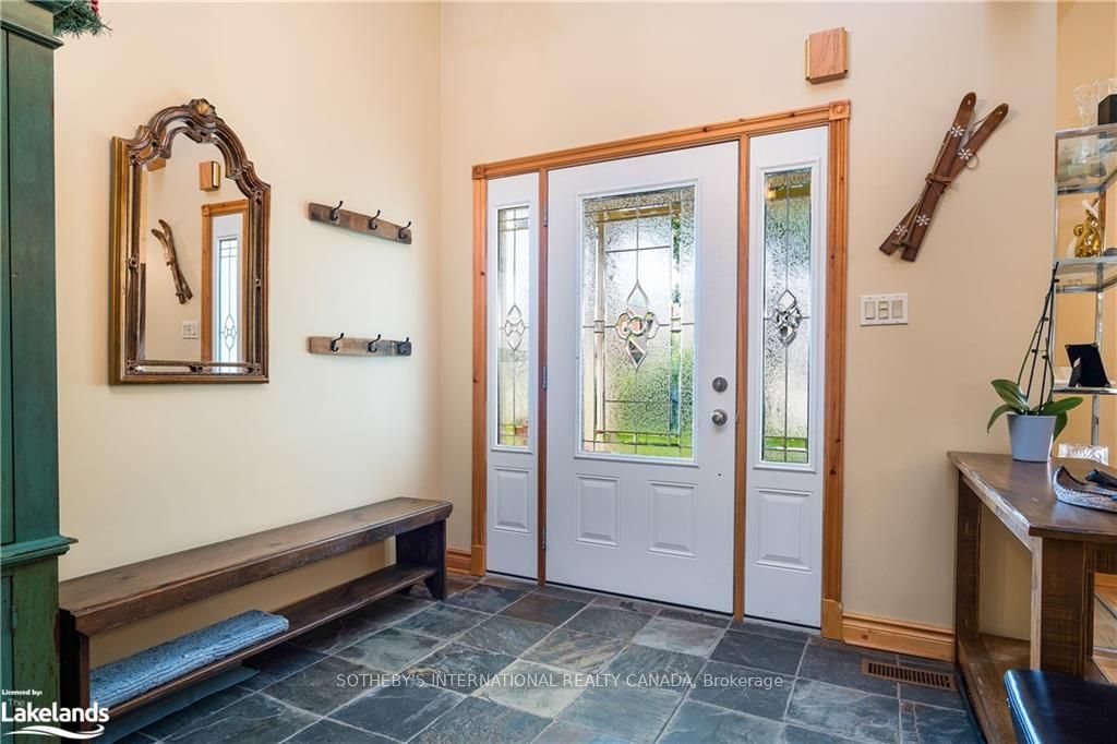 188 Brooker Boulevard, Blue Mountains, ON L9Y 0M2 photo 4