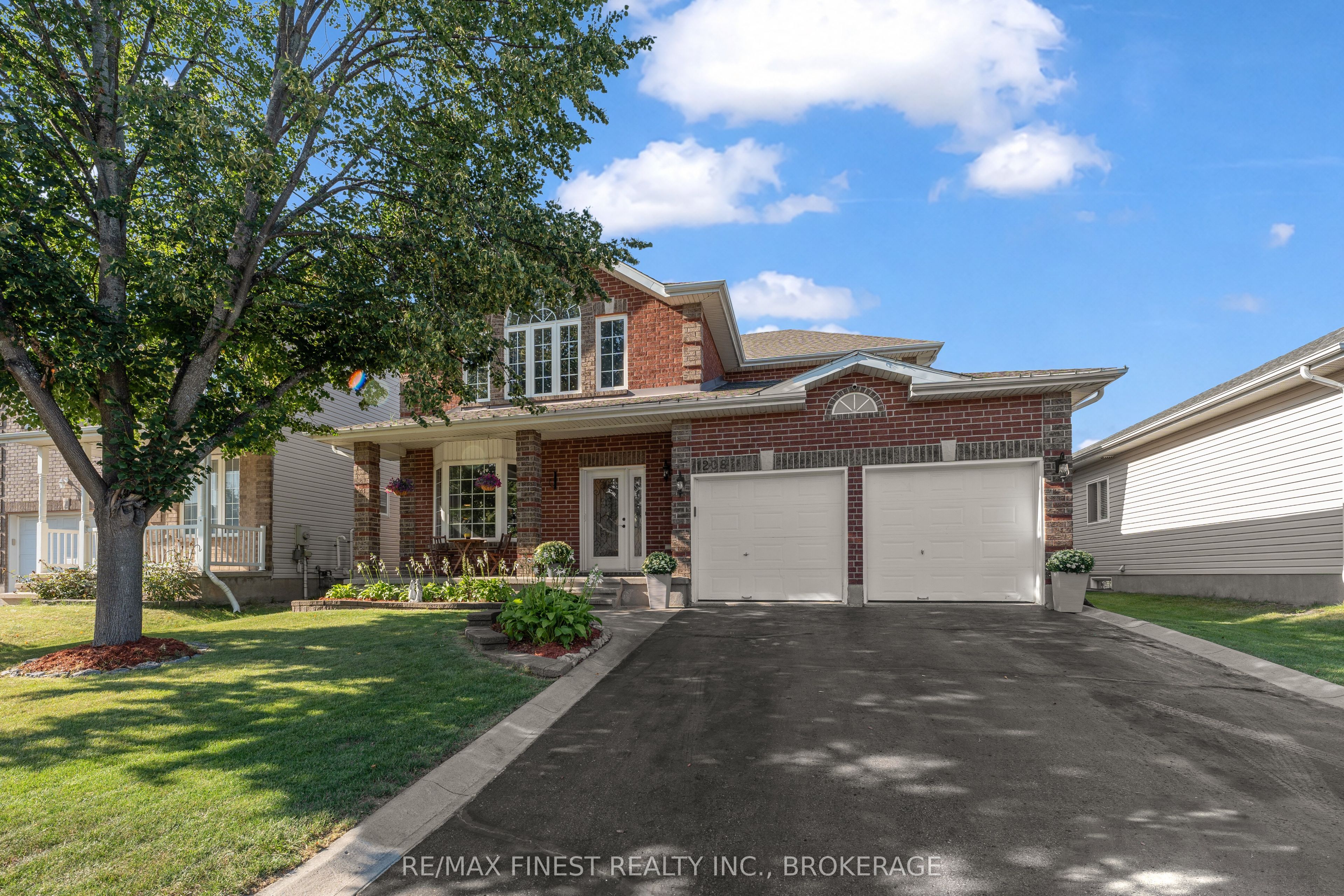 1208 Greenwood Park Drive, Kingston, ON K7K 7K3 photo 2