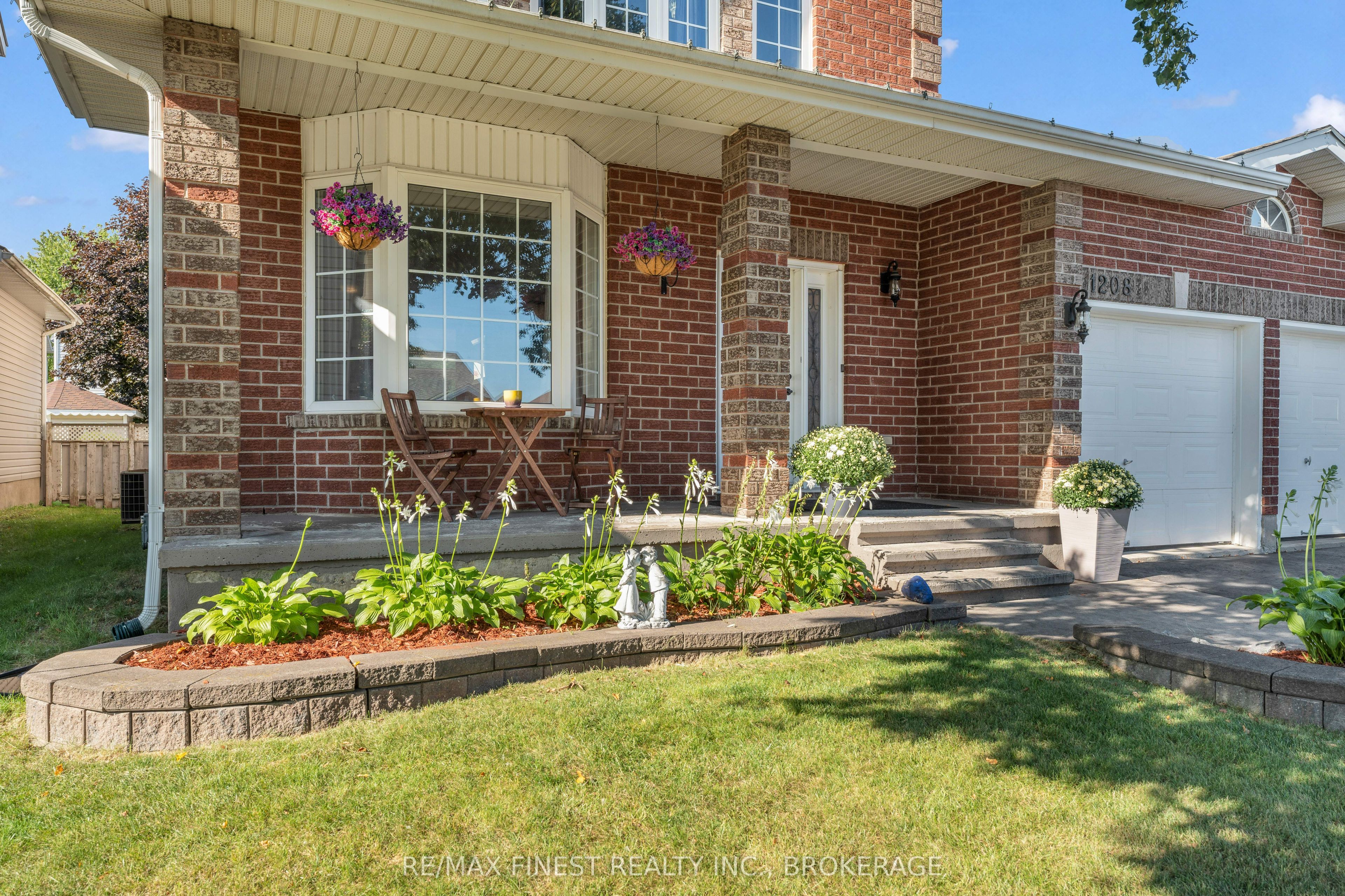 1208 Greenwood Park Drive, Kingston, ON K7K 7K3 photo 3