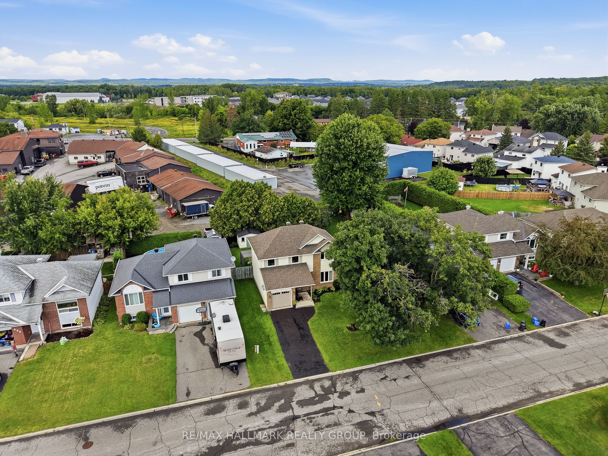 326 BONAVISTA Street, Clarence-Rockland, ON K4K 1N7 photo 2