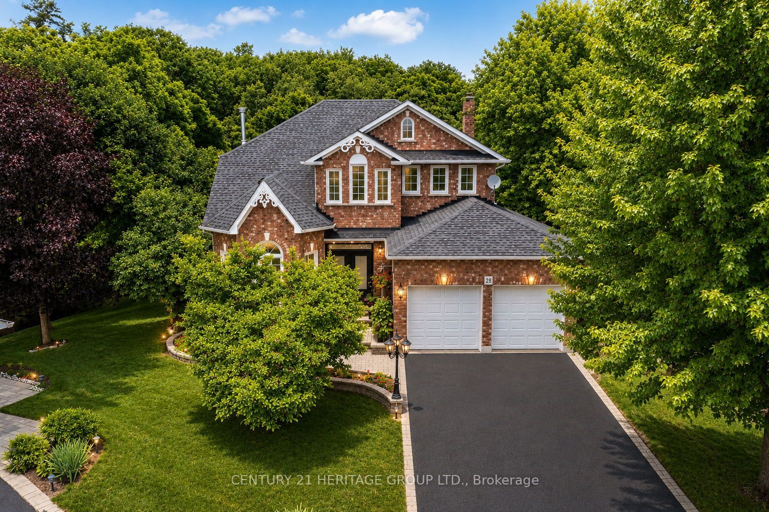 28 Taywood Court, Hamilton, ON L9H 7A2 photo 2