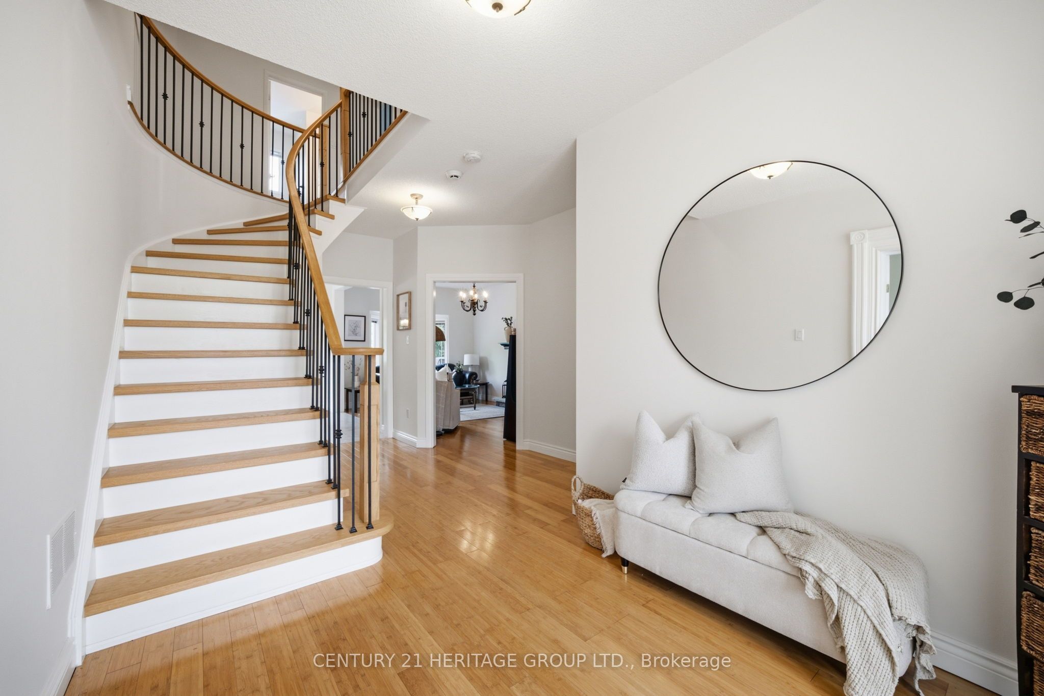28 Taywood Court, Hamilton, ON L9H 7A2 photo 4