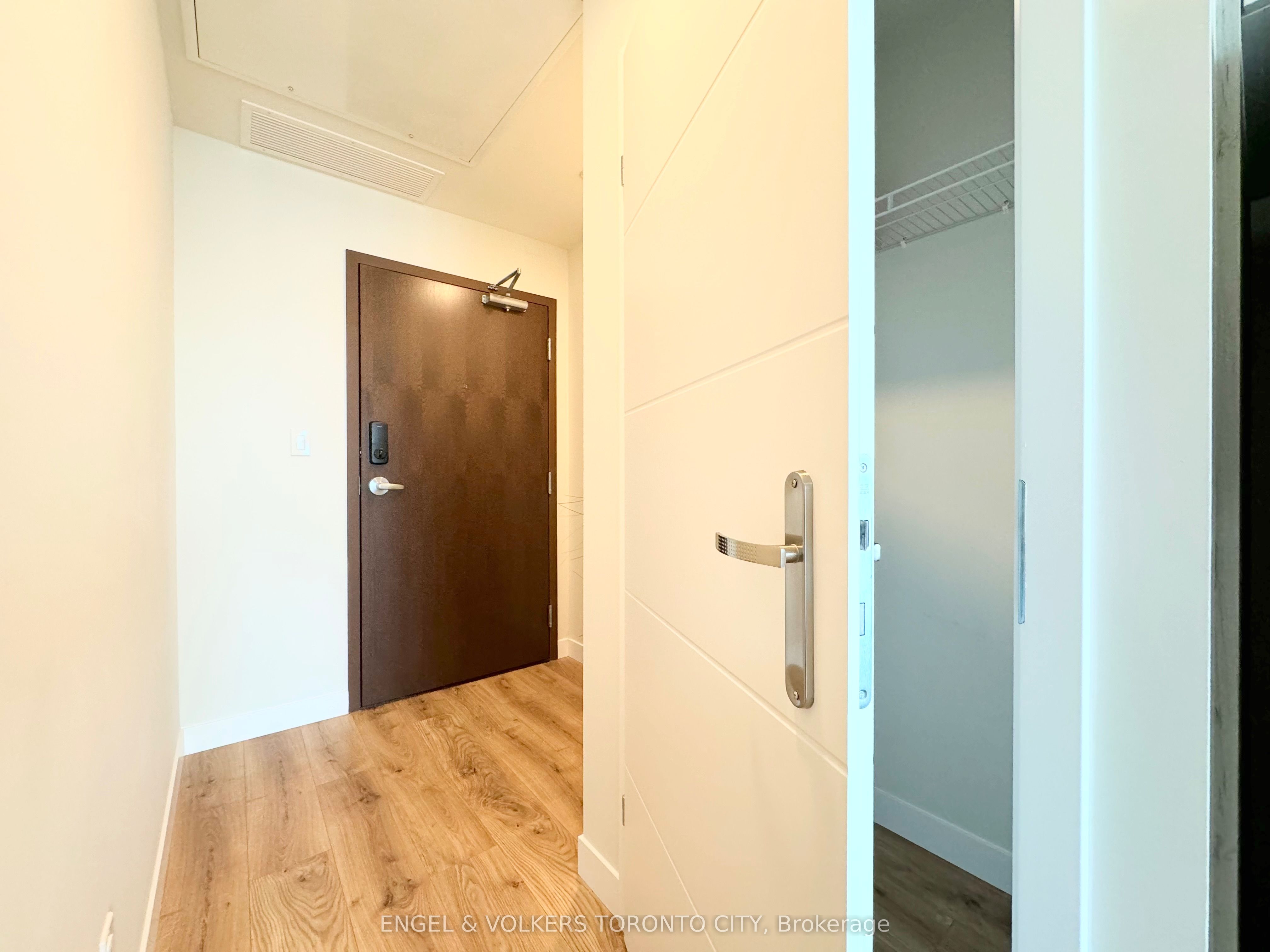 60 Frederick Street 2605, Kitchener, ON N2H 0C7 photo 4
