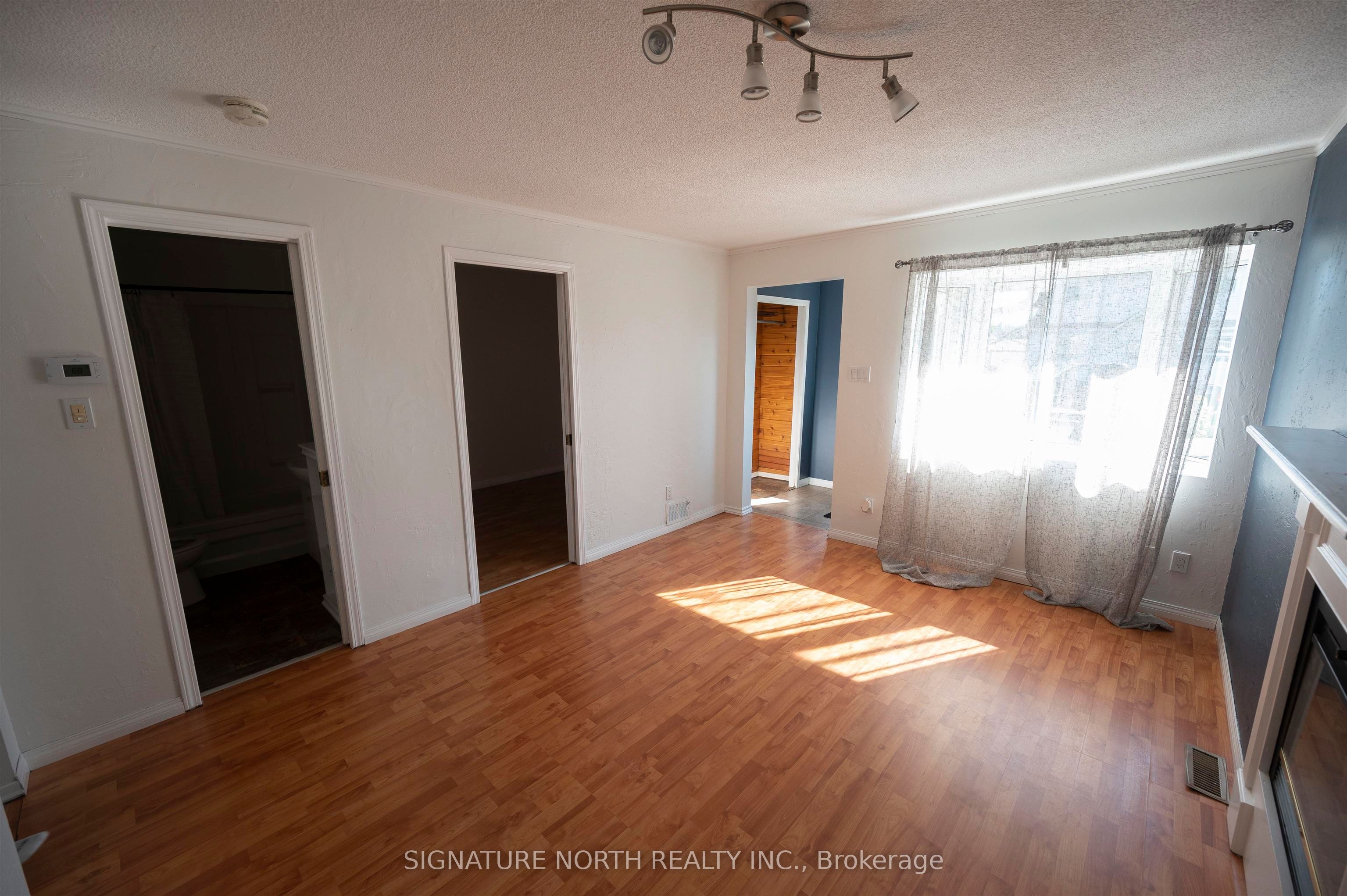 735 Ernestine Avenue, Thunder Bay, ON P7E 1W9 photo 3