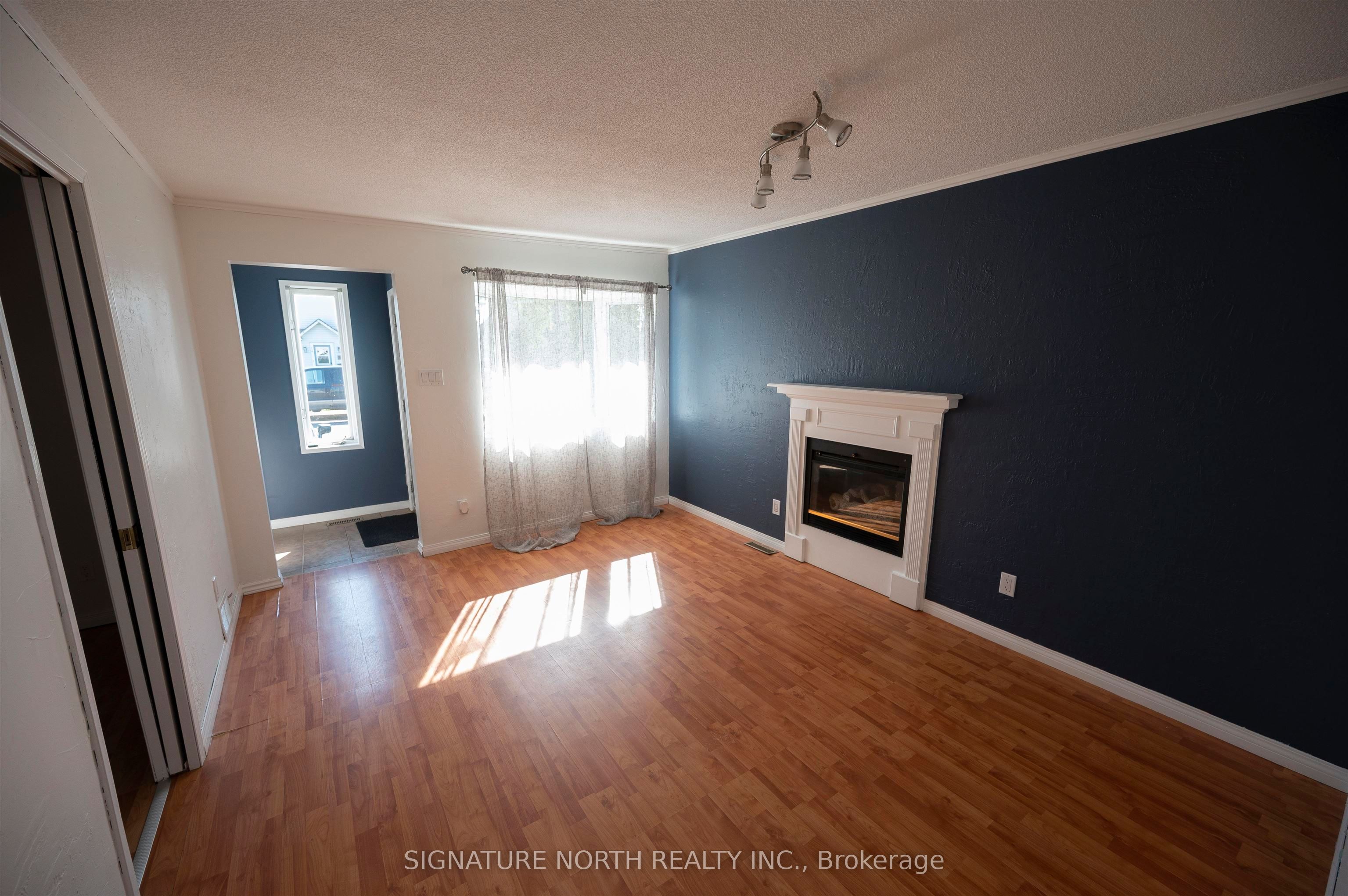735 Ernestine Avenue, Thunder Bay, ON P7E 1W9 photo 4