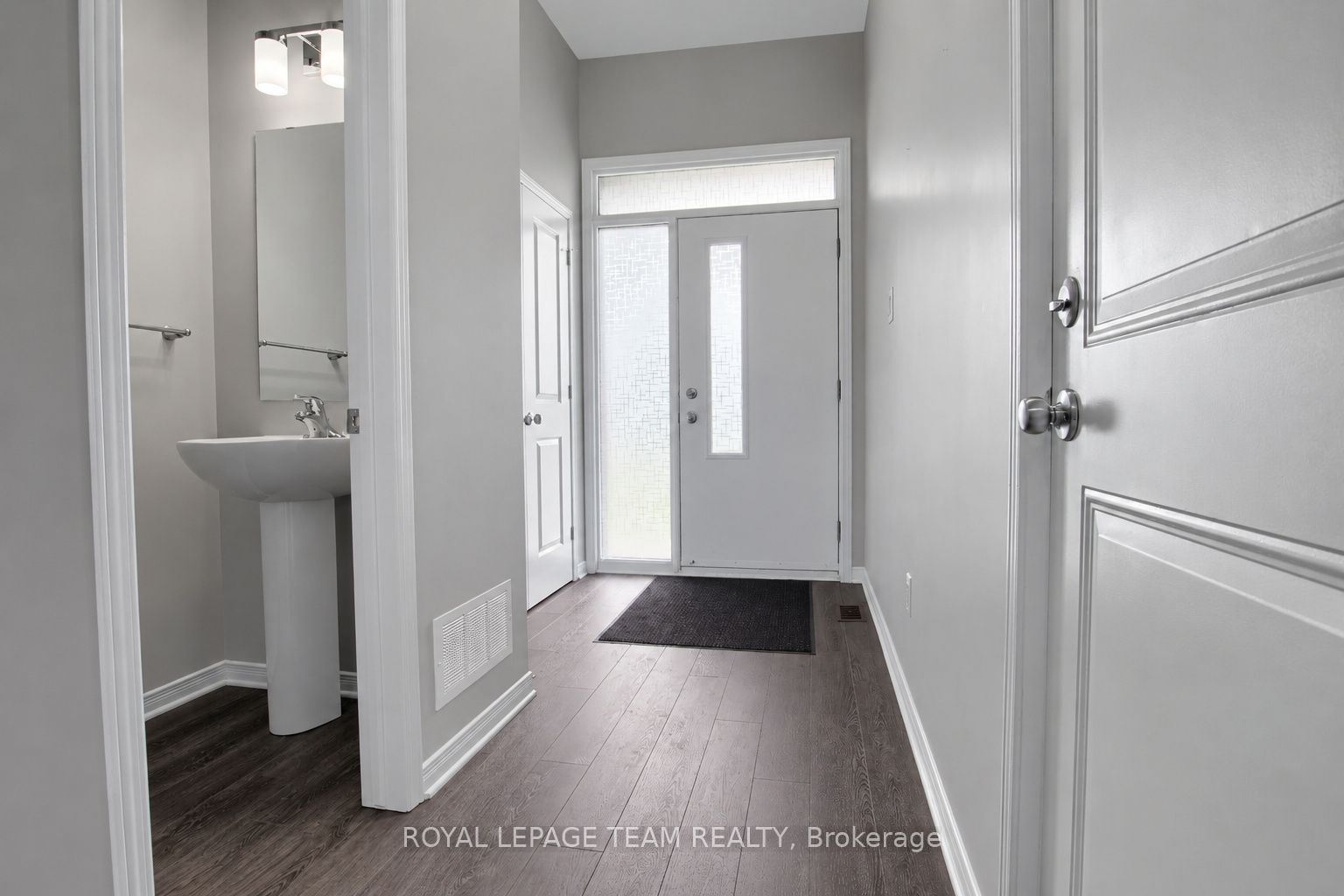 487 COPE Drive, Kanata, ON K2S 1B6 photo 2