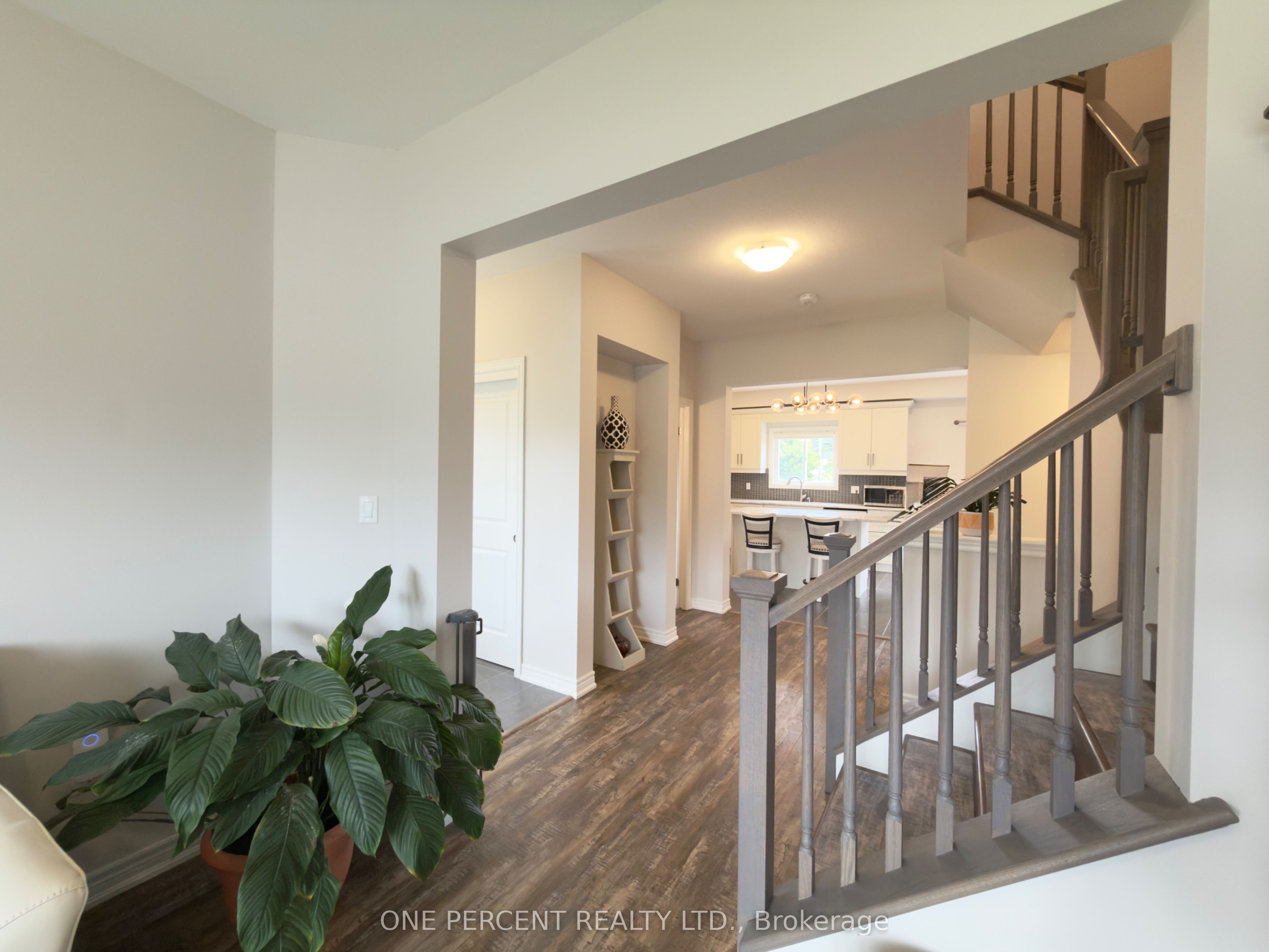 3606 Carolinia Court, Fort Erie, ON L0S 1N0 photo 3