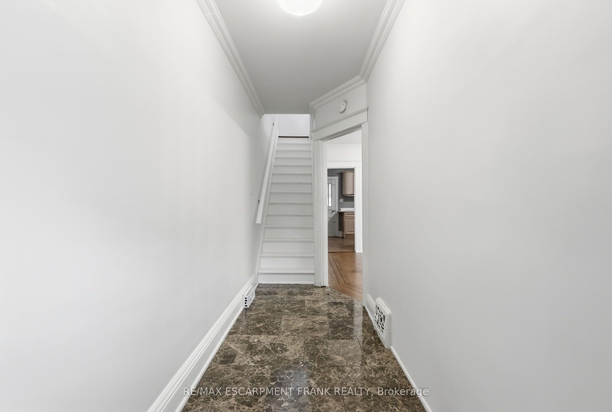 78 BEECHWOOD Avenue, Hamilton, ON L8L 2S6 photo 5