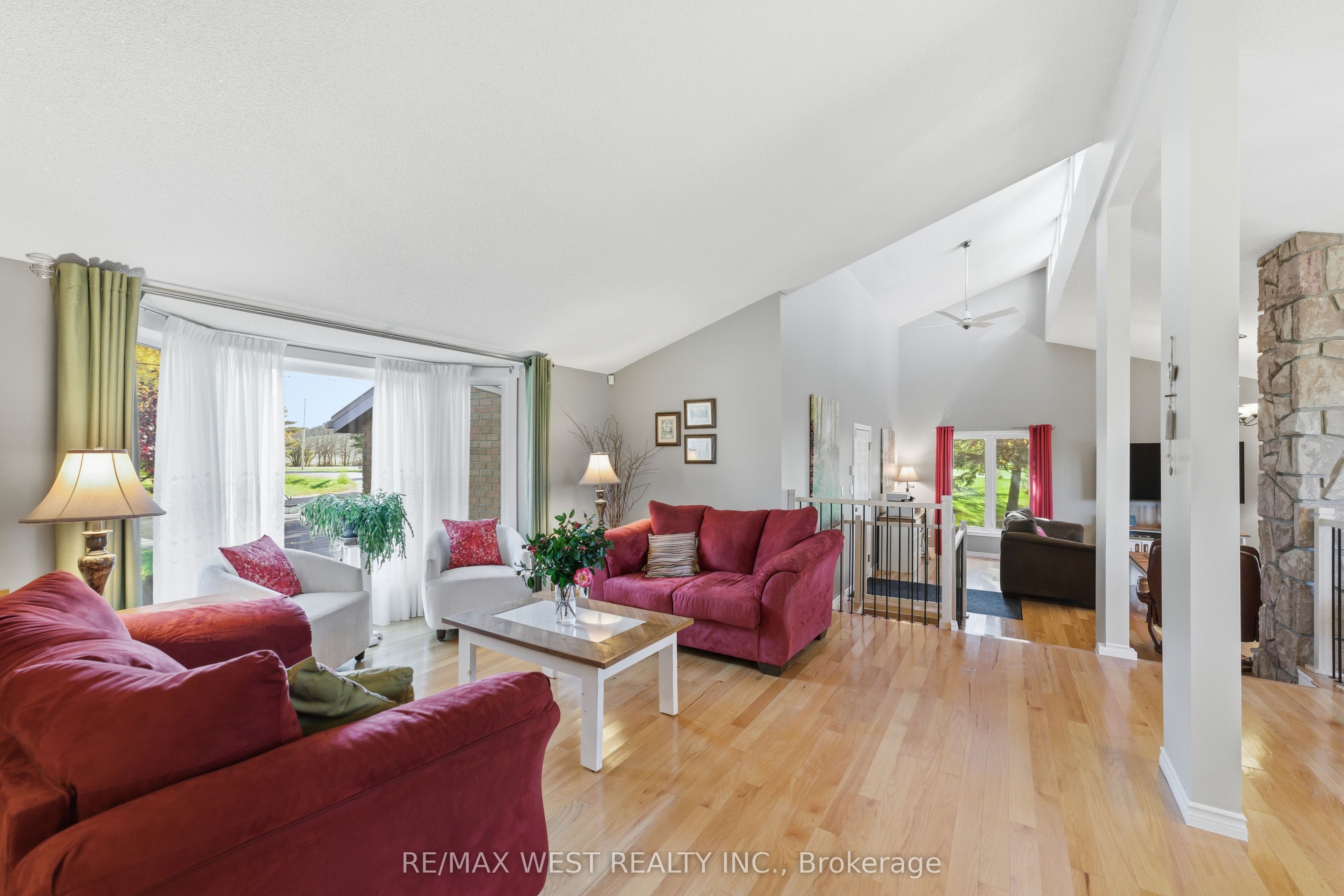 2776 Dalewood Court, Hamilton Township, ON K9A 0V8 photo 3