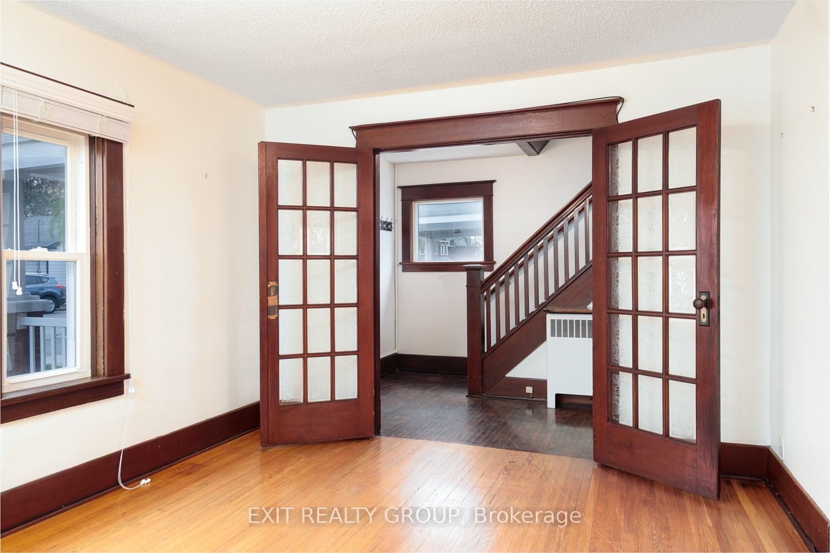 92 Byron Street, Quinte West, ON K8V 2Y2 photo 5