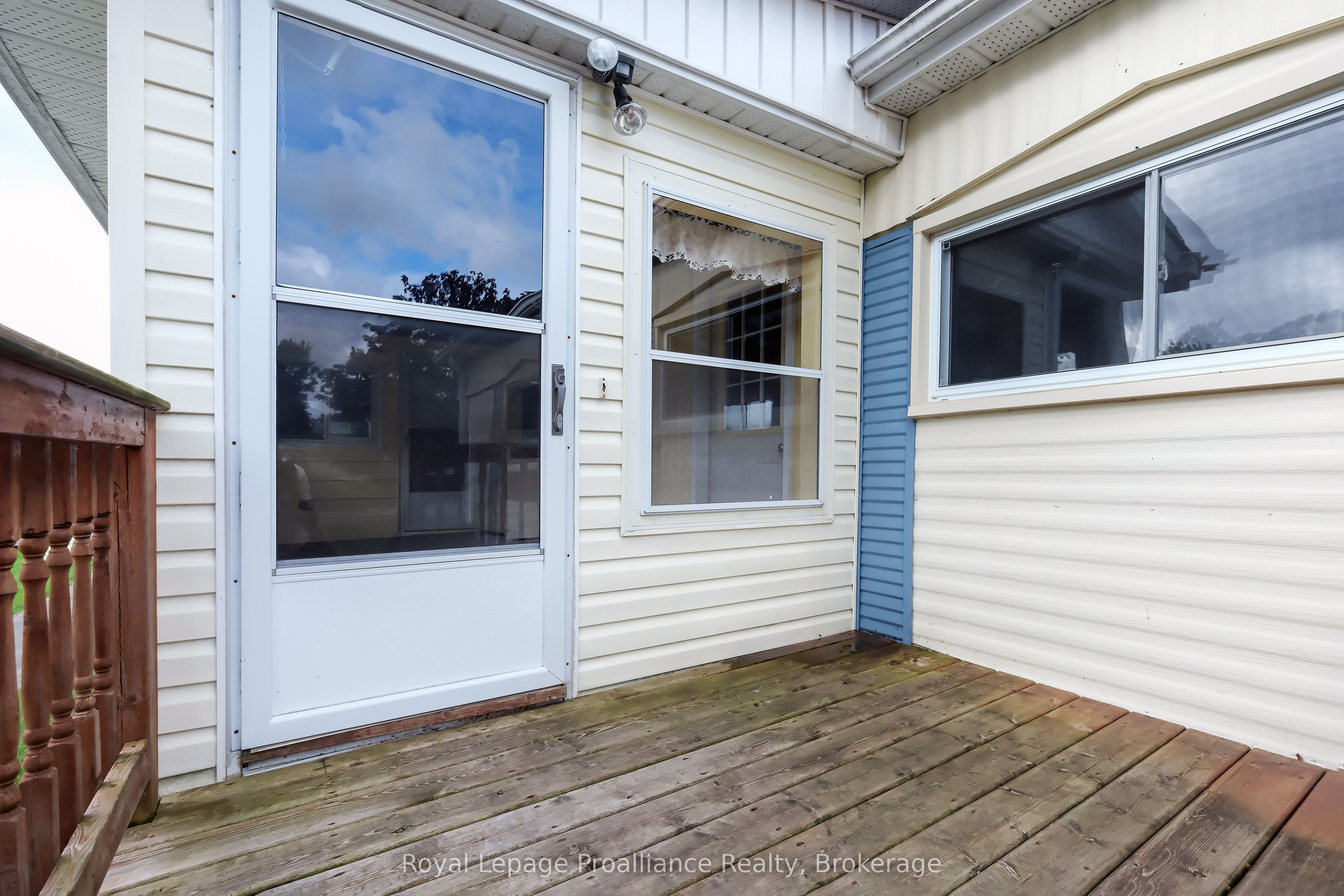 8 Juniper Lane, Quinte West, ON K8N 4Z3 photo 4