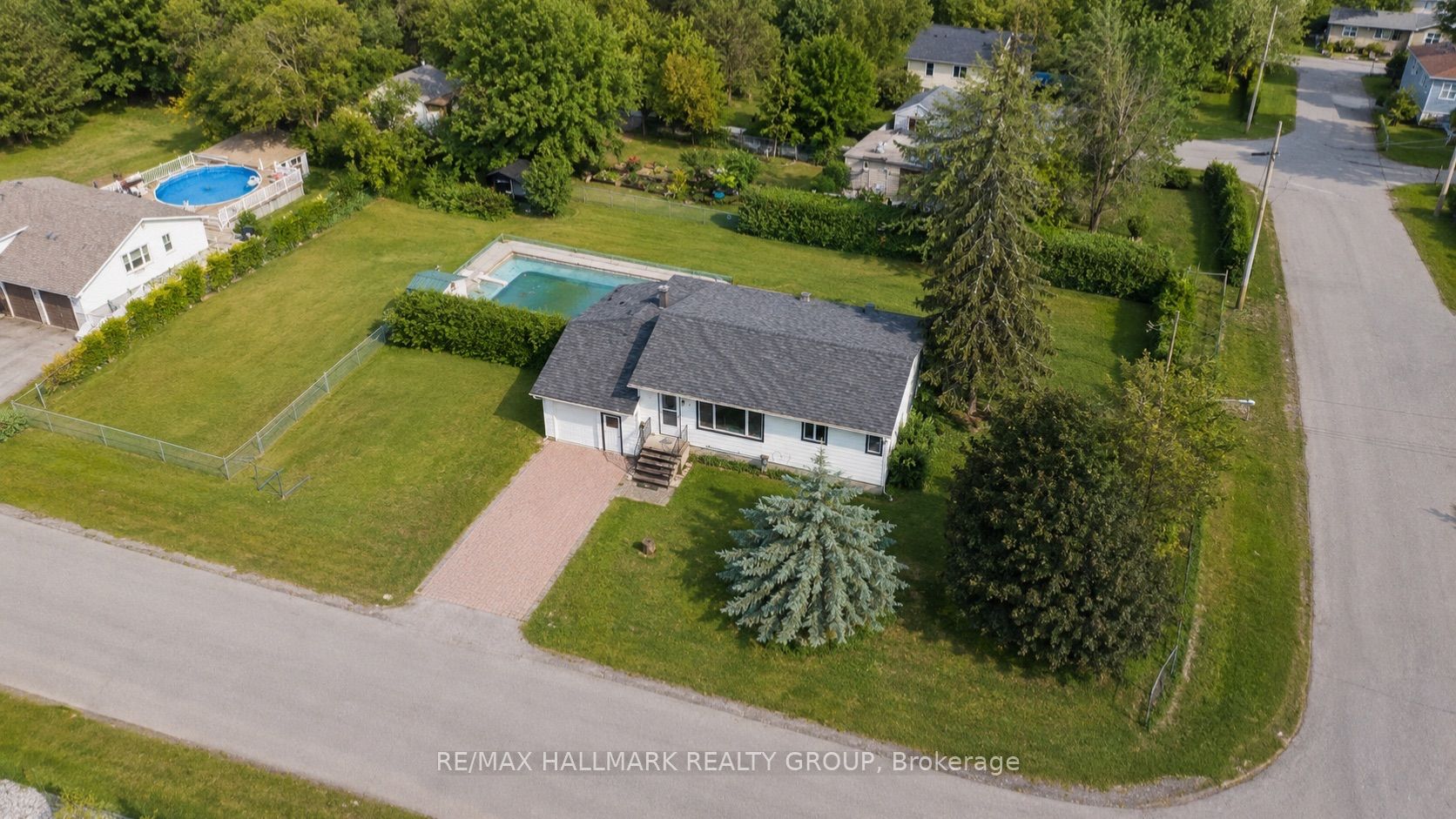 11 Bobcat Way Street, Stittsville - Munster - Richmond, ON K2S 1P3