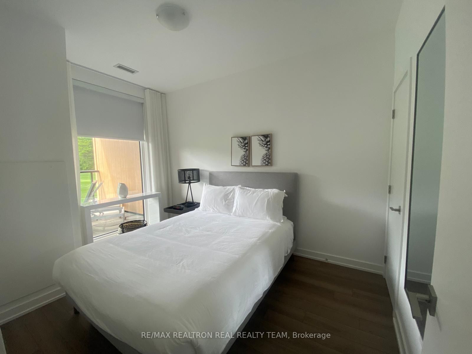 120 Carrick Trail 302, Gravenhurst, ON P1P 0A2