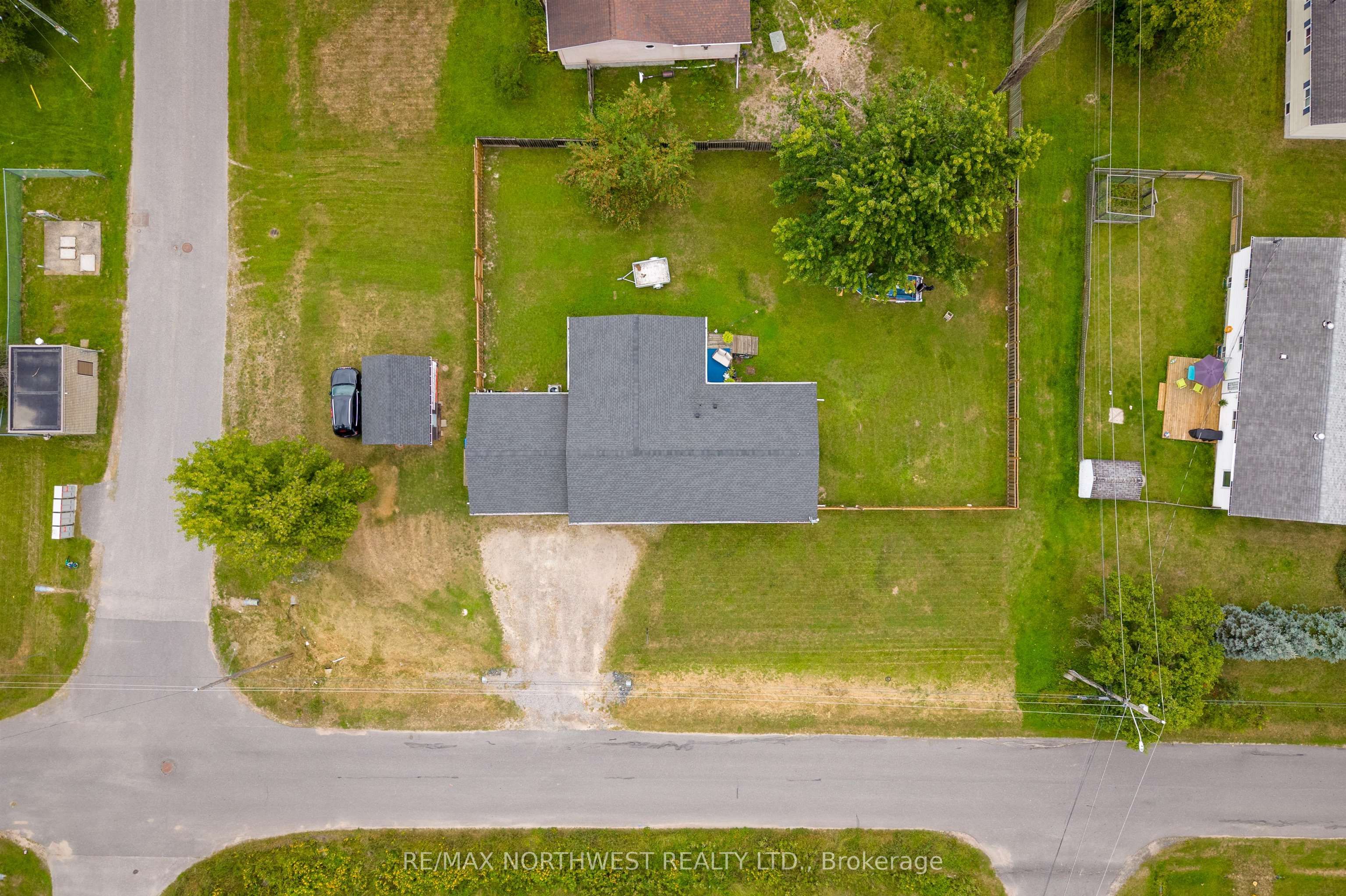 25 Park Avenue, Kenora, ON P9N 3W8 photo 4