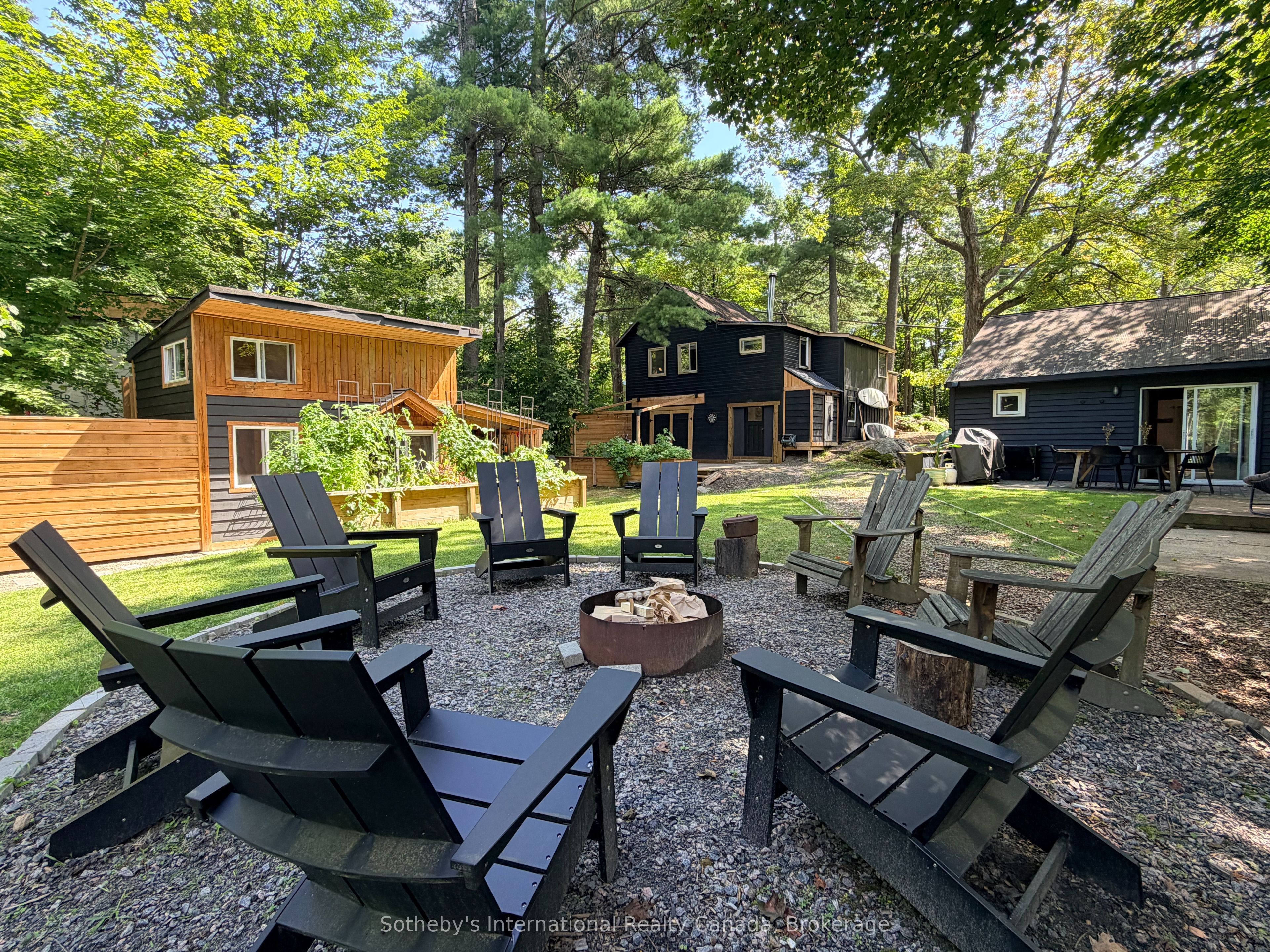 1209 NORTH KAHSHE LAKE Road, Gravenhurst, ON P0E 1G0