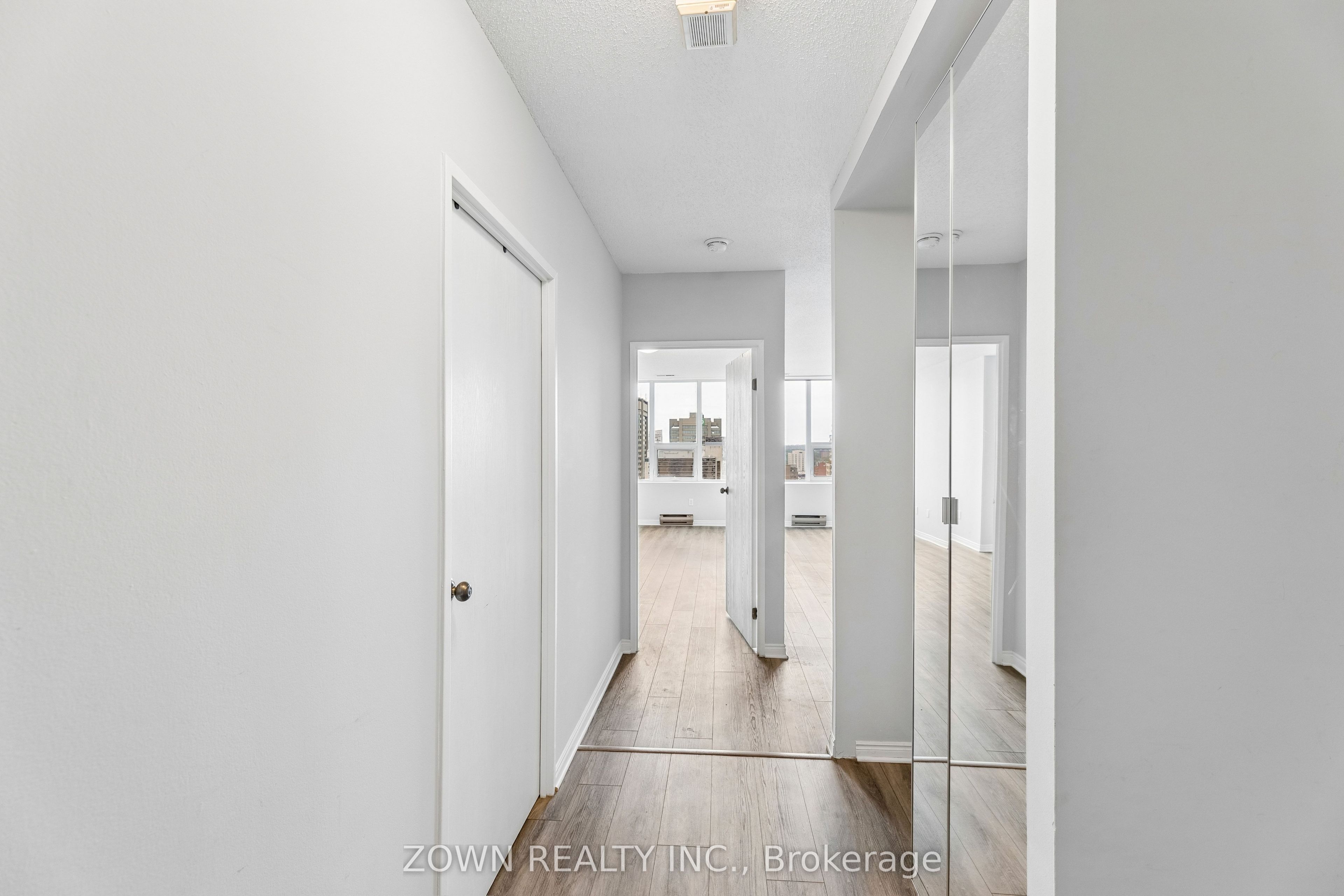 389 DUNDAS Street 2205, London East, ON N6B 3L5 photo 4