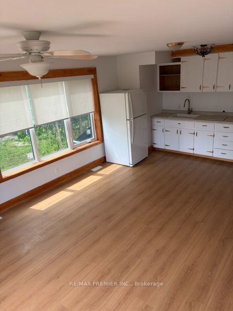 109 Patricia Drive, Blue Mountains, ON L9Y 0P1 photo 4
