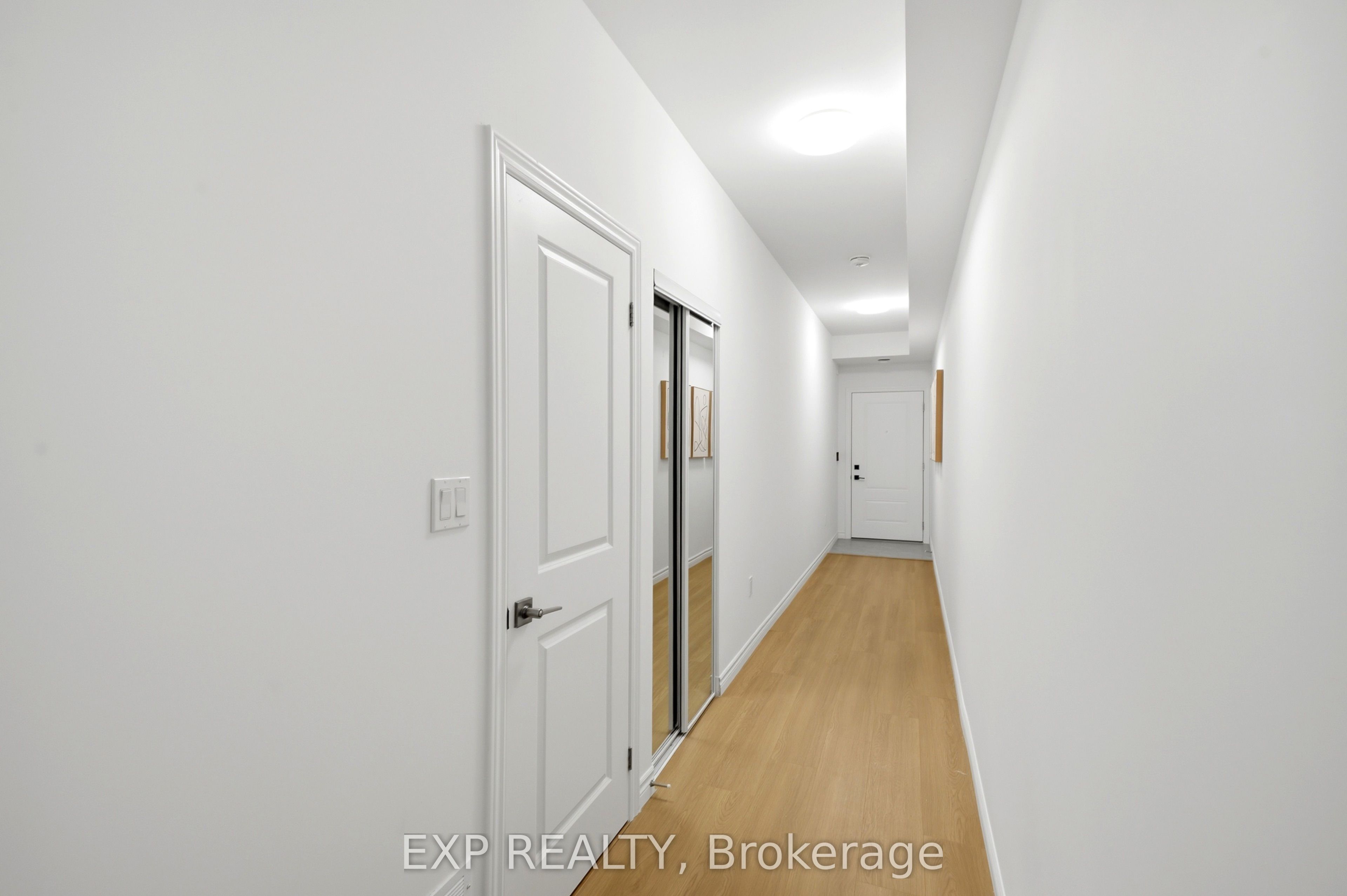 2 Slessor Boulevard 12, Grimsby, ON L3M 5J4 photo 5