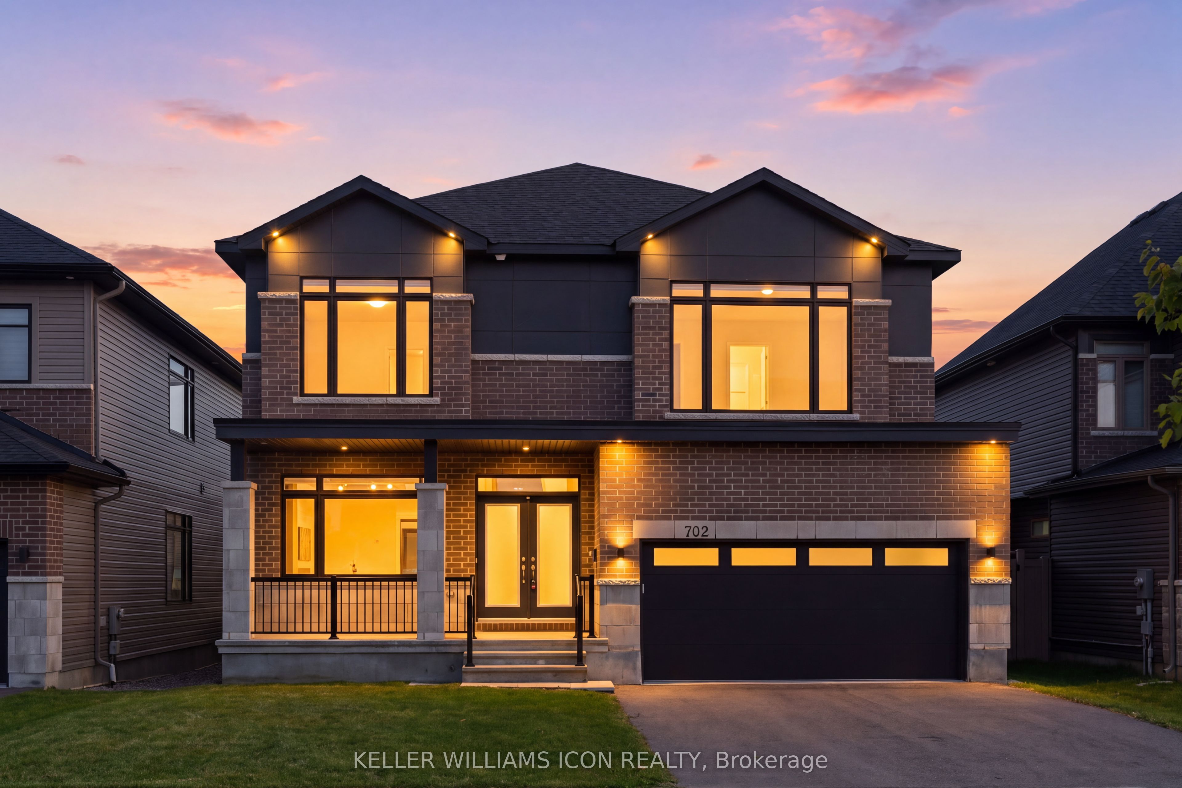 702 ROSALES Ridge, Leitrim, ON K1T 0V5