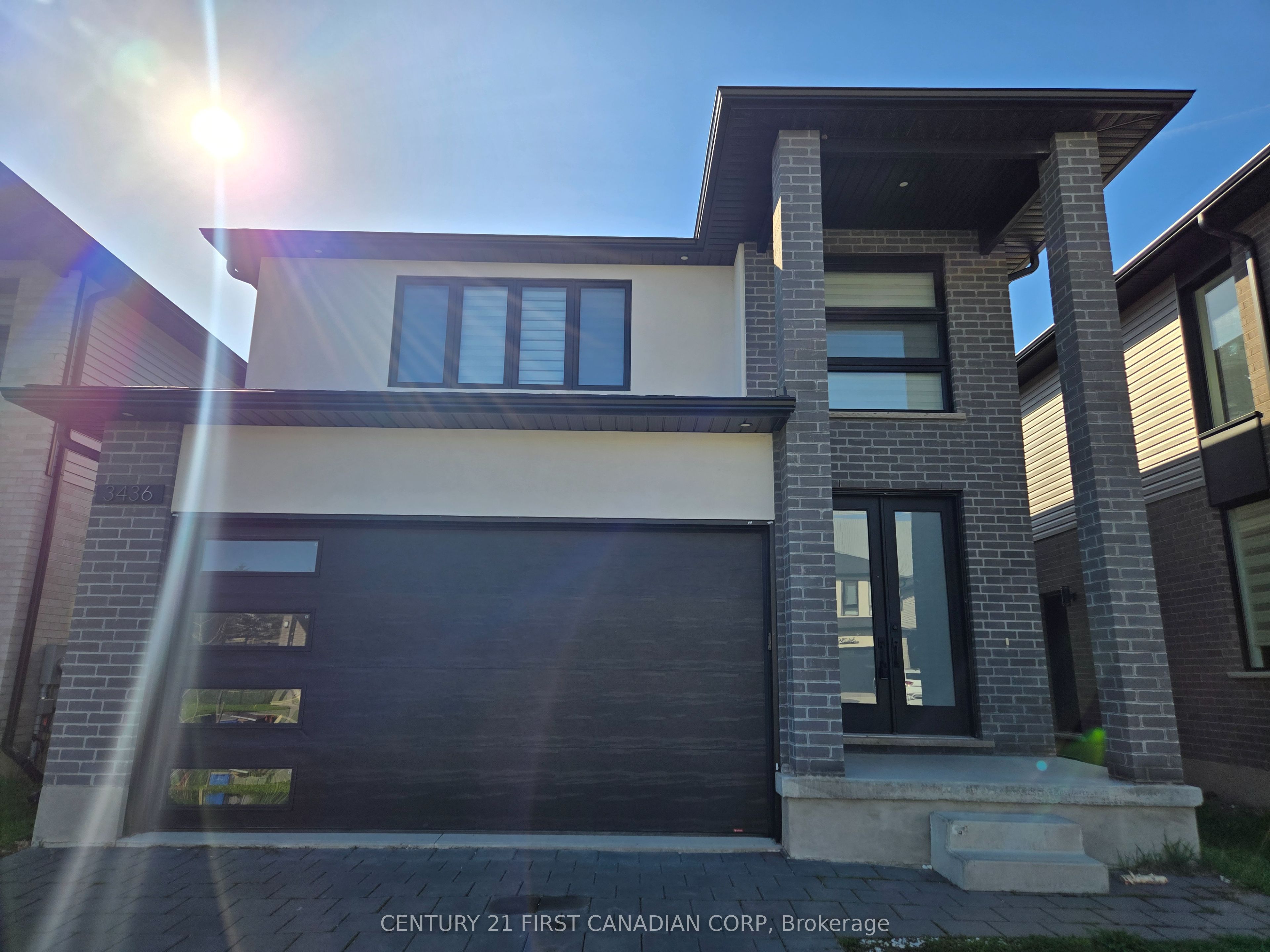 3436 EMILYCARR Lane, London South, ON N6L 0A3 photo 2