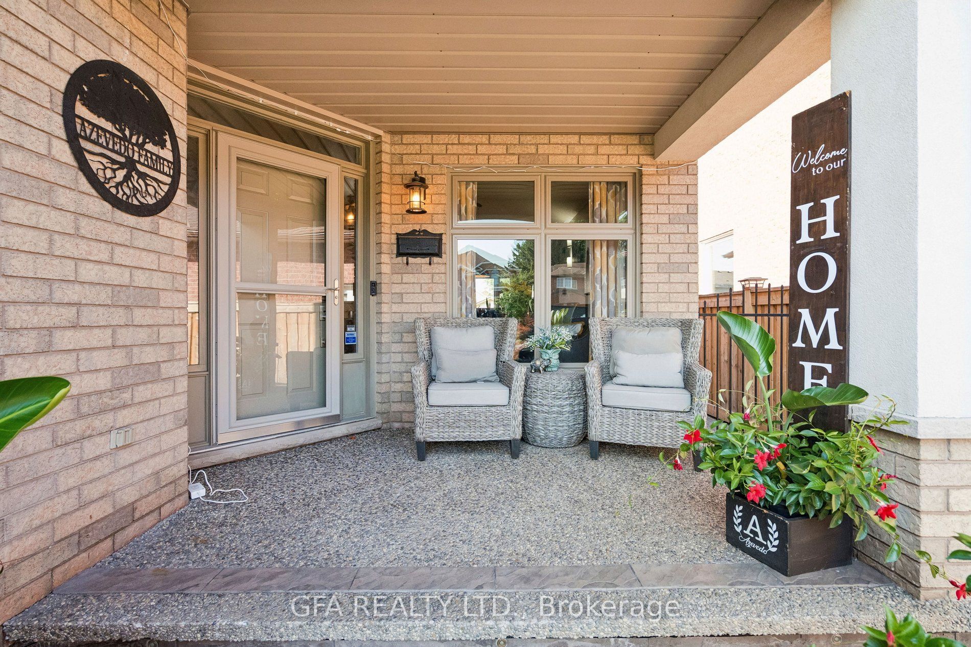 34 Harbottle Court, Hamilton, ON L9C 7N9 photo 3