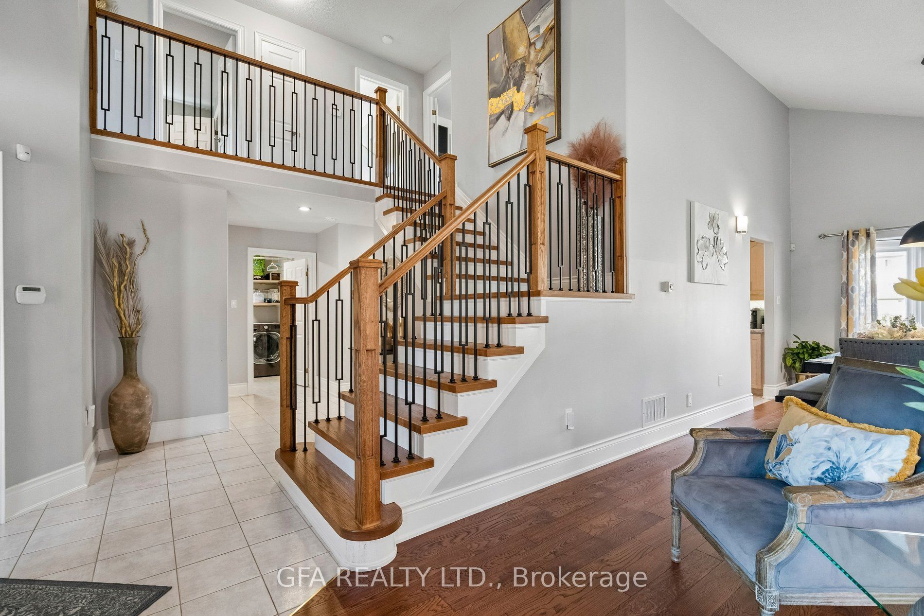 34 Harbottle Court, Hamilton, ON L9C 7N9 photo 5
